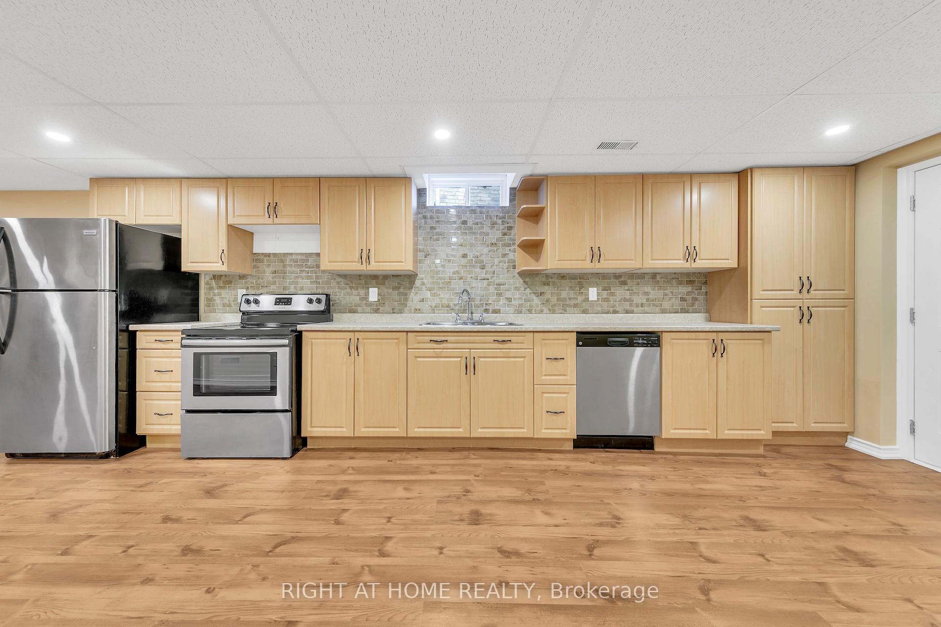 Photo 34 of 2069 Wilson Street, Innisfil, Alcona — HOMEH