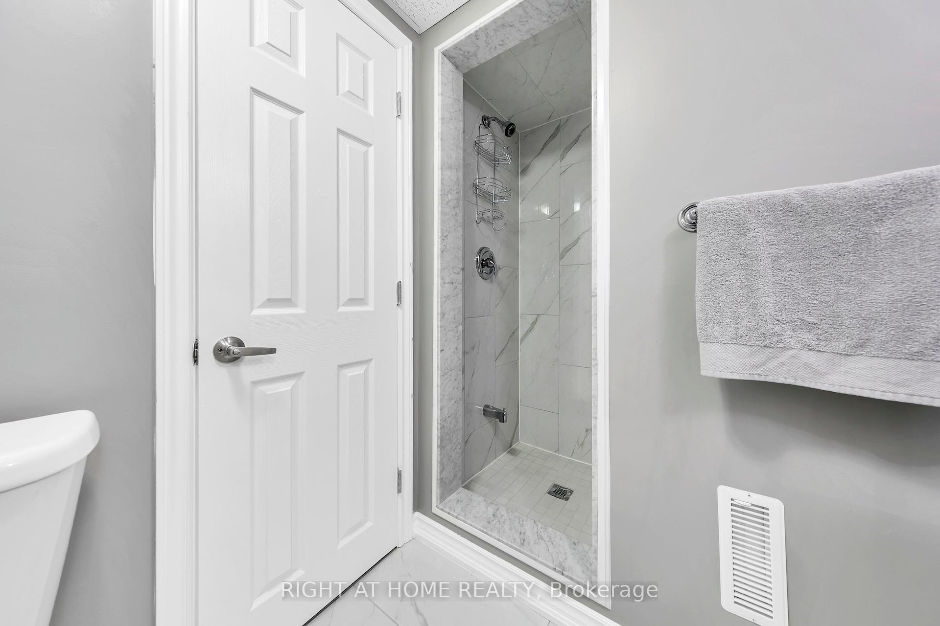 Photo 40 of 2069 Wilson Street, Innisfil, Alcona — HOMEH