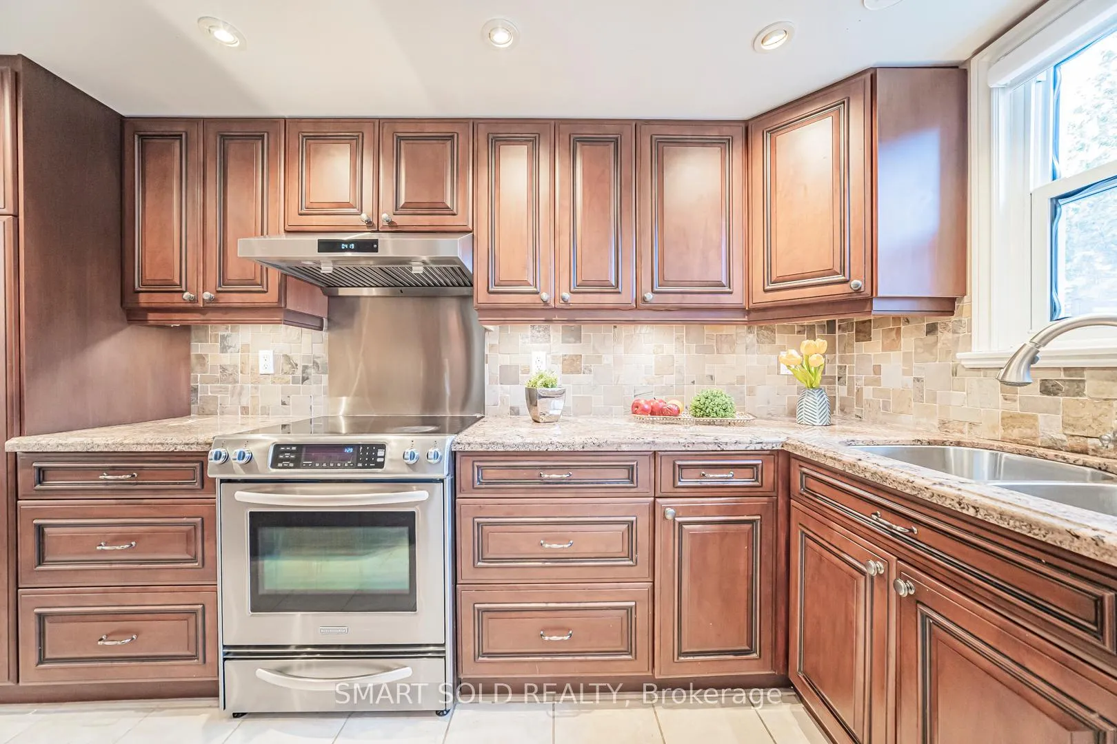 Photo 20 of 36 Stanford Road, Markham, Unionville — HOMEH