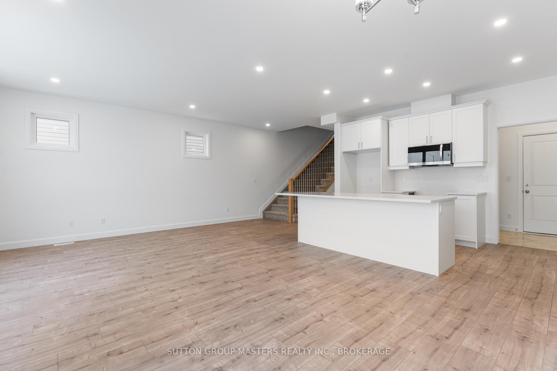 Photo 9 of 205 Superior Drive, Loyalist, Amherstview — HOMEH
