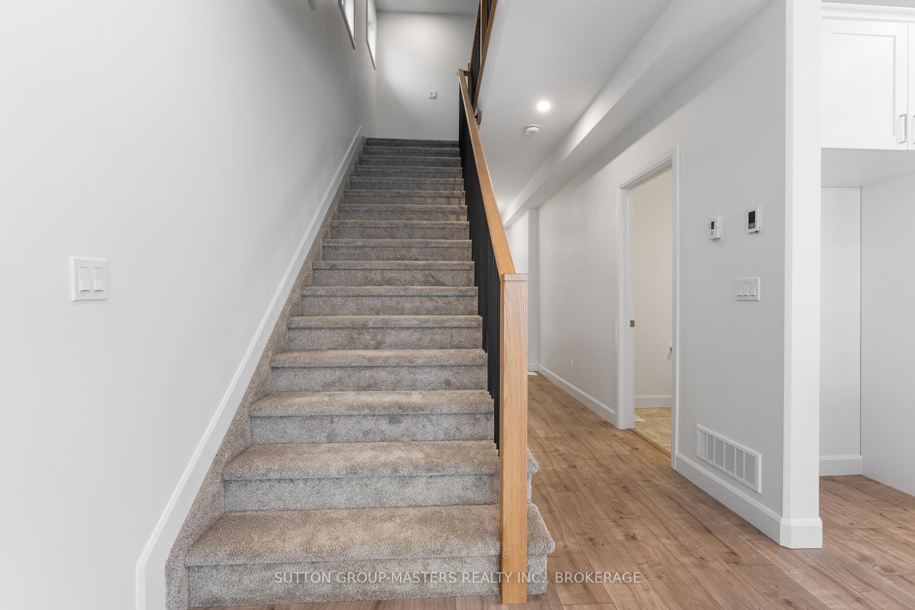 Photo 15 of 205 Superior Drive, Loyalist, Amherstview — HOMEH