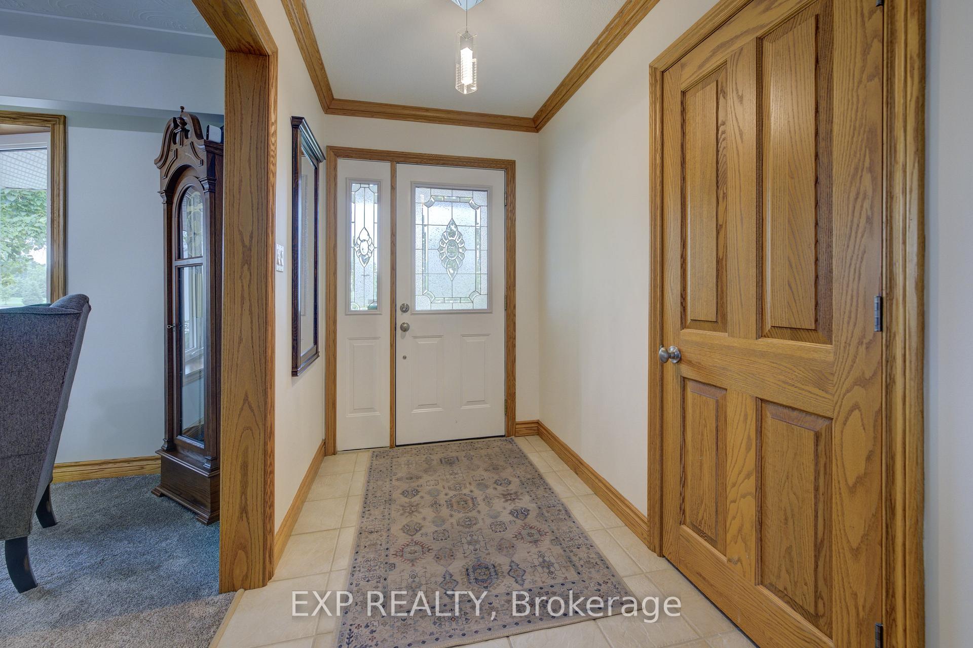Photo 6 of 7998 Wellington Rd 7, Mapleton, Rural Mapleton — HOMEH