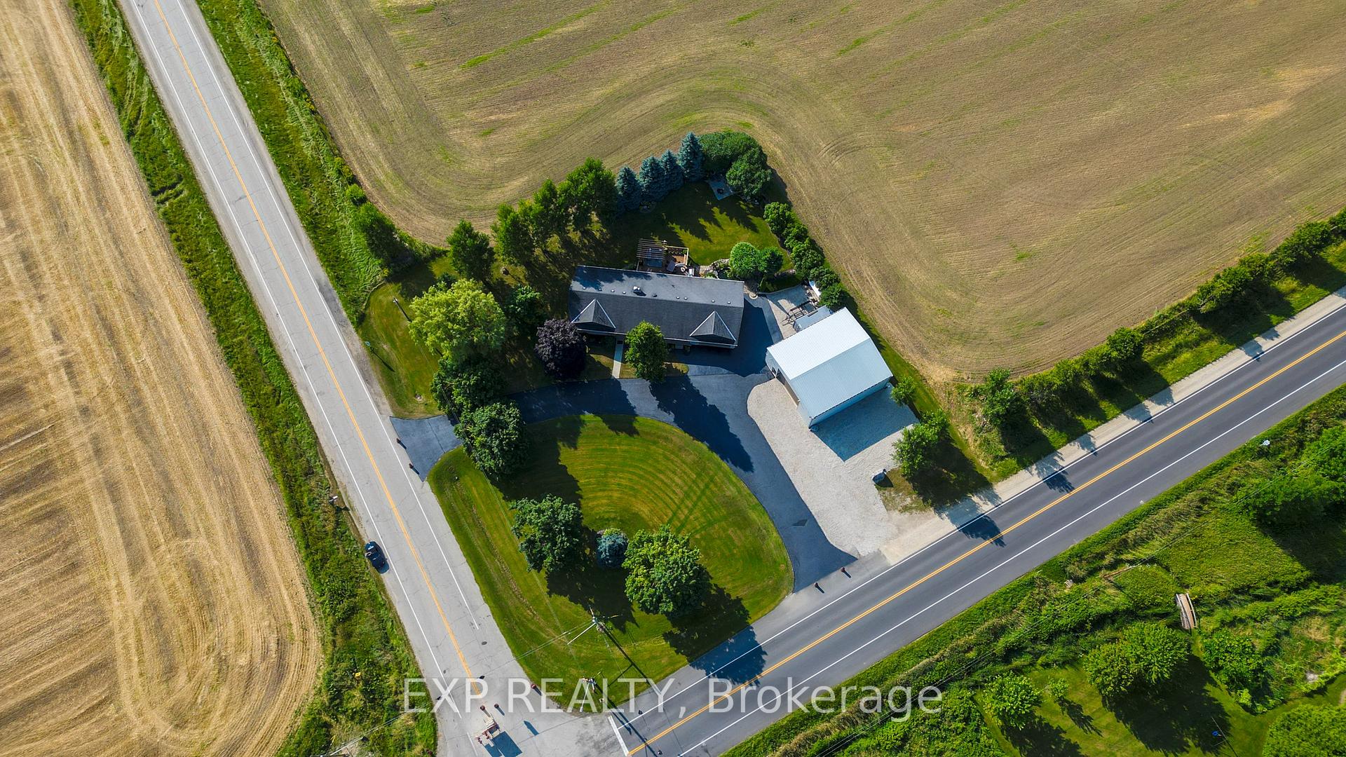 Photo 40 of 7998 Wellington Rd 7, Mapleton, Rural Mapleton — HOMEH