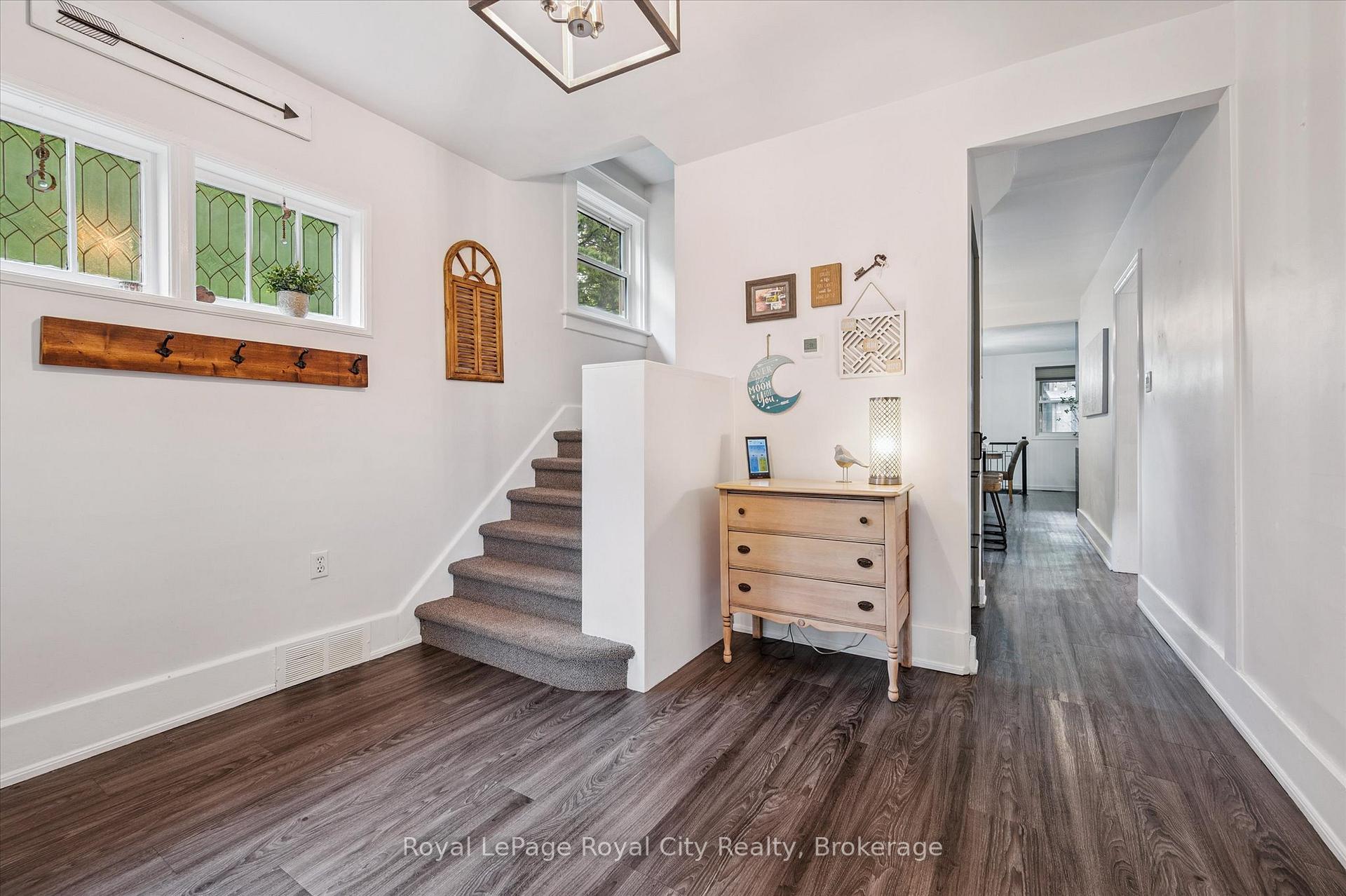 Photo 7 of 37 Brock Street, Kitchener — HOMEH