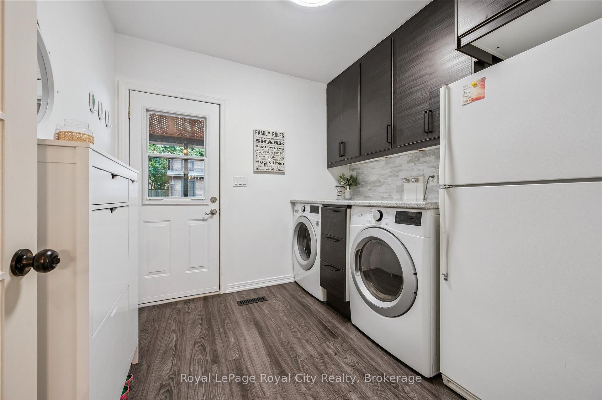 Photo 13 of 37 Brock Street, Kitchener — HOMEH