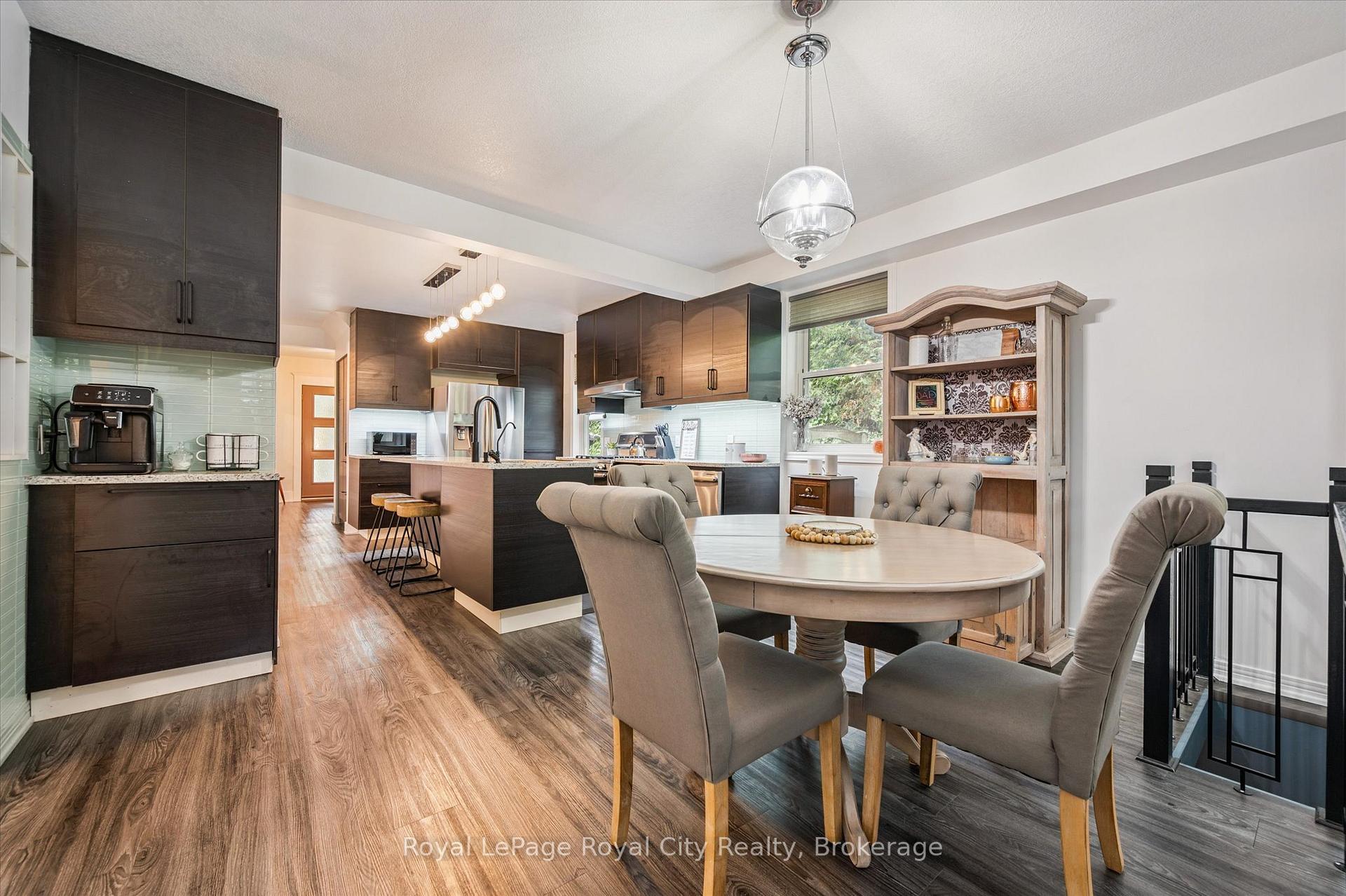 Photo 15 of 37 Brock Street, Kitchener — HOMEH