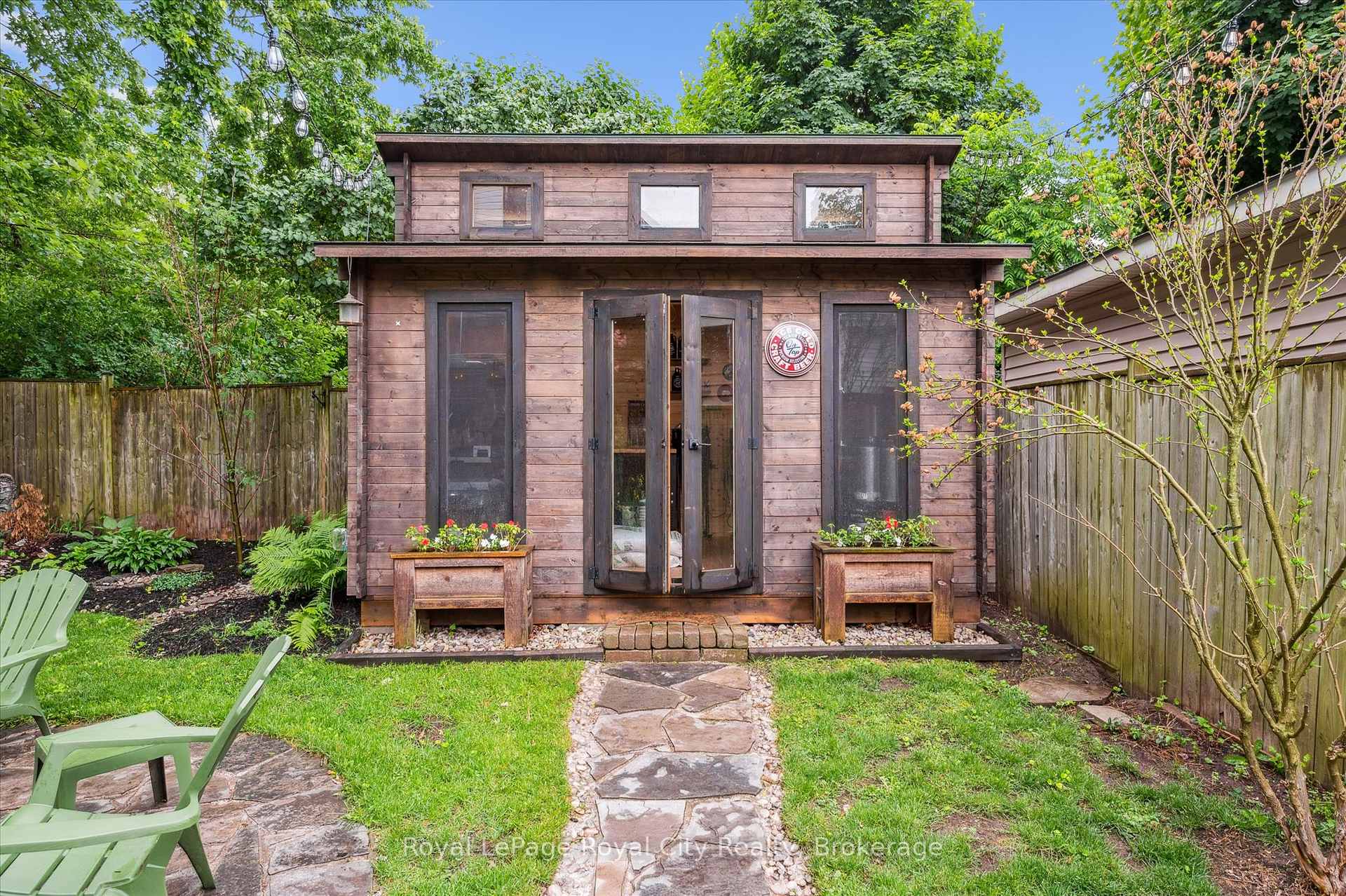 Photo 38 of 37 Brock Street, Kitchener — HOMEH