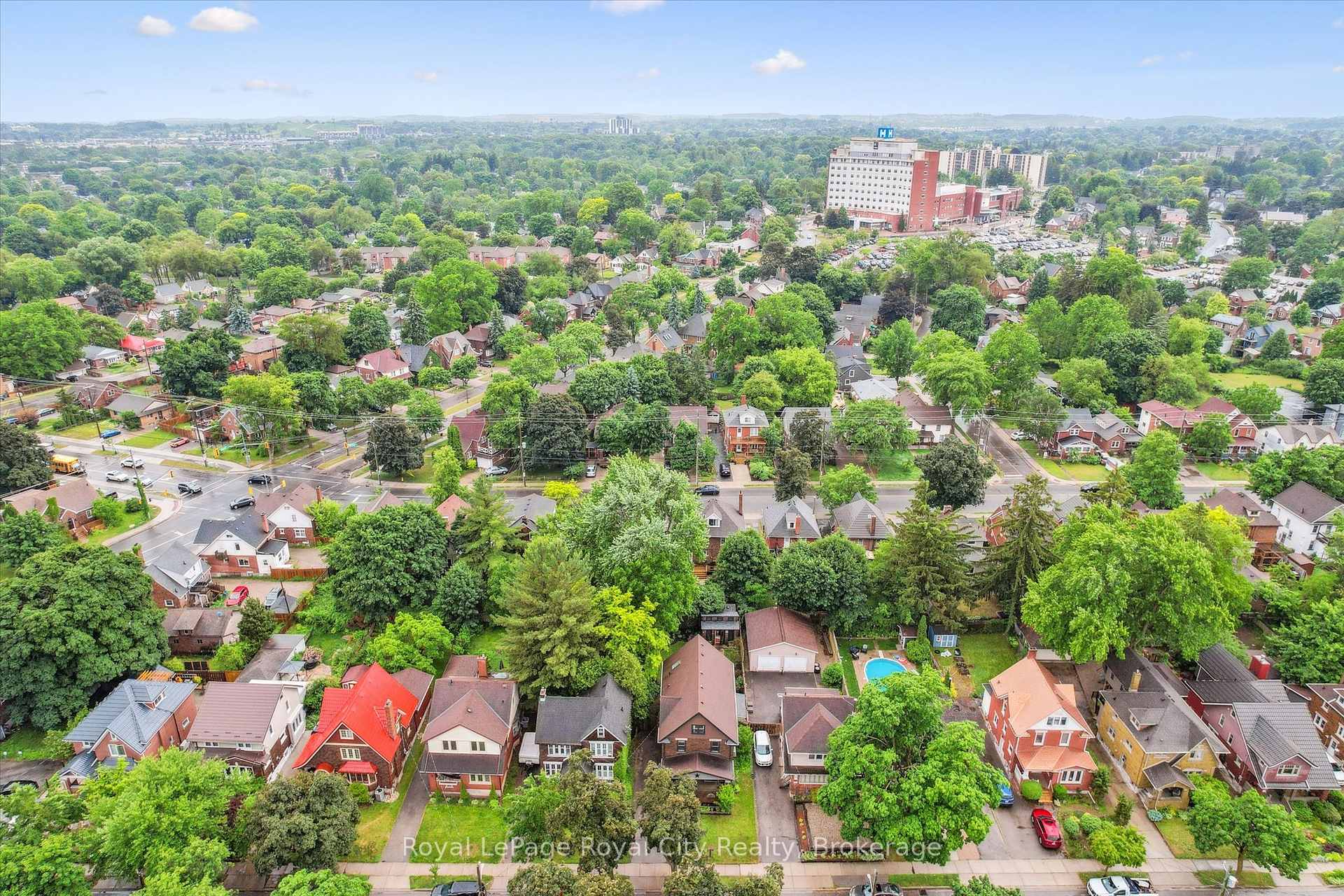 Photo 42 of 37 Brock Street, Kitchener — HOMEH