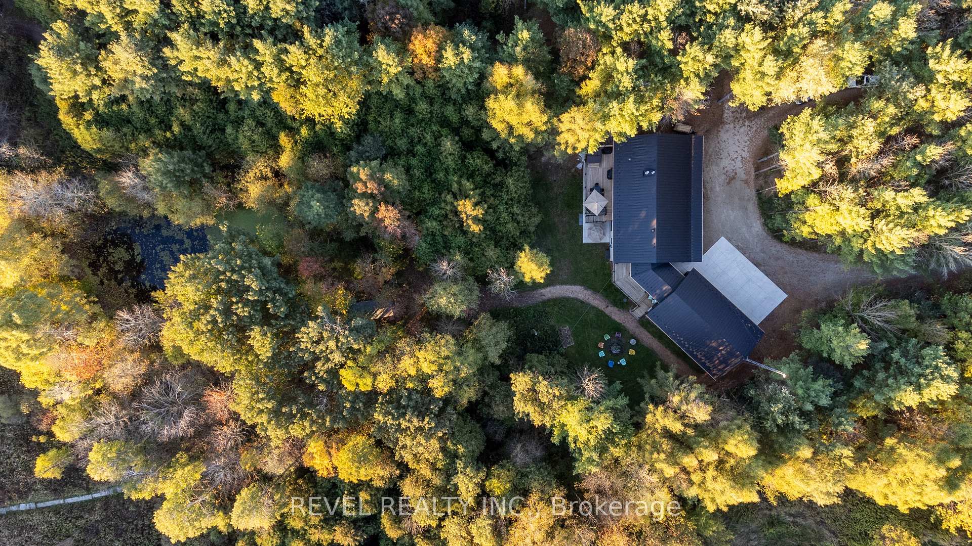 Photo 5 of 7404 Wellington Road 11, Mapleton, Rural Mapleton — HOMEH