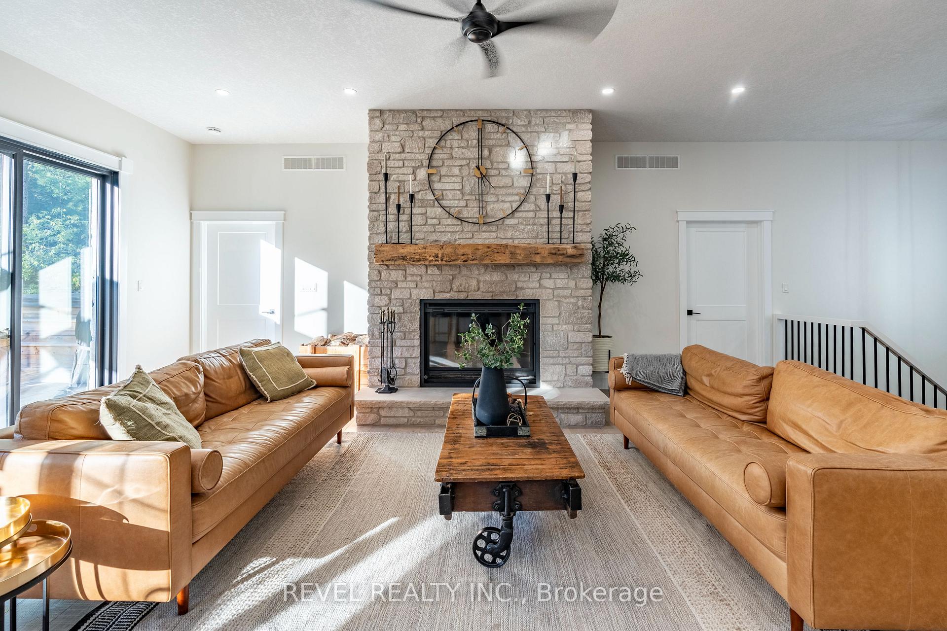 Photo 9 of 7404 Wellington Road 11, Mapleton, Rural Mapleton — HOMEH