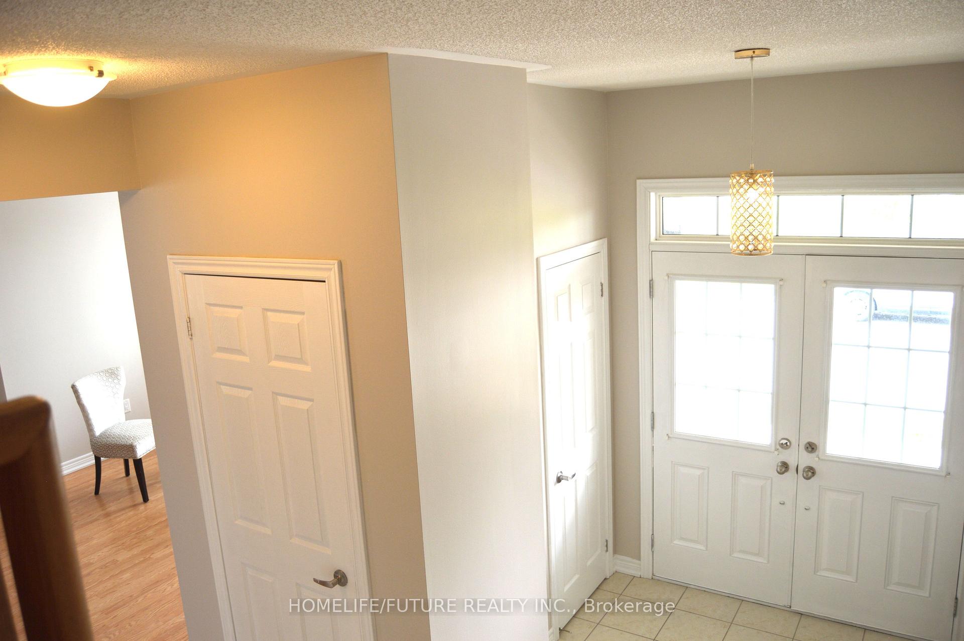 Photo 3 of 30 Paper Birch Drive, Markham, Cornell — HOMEH