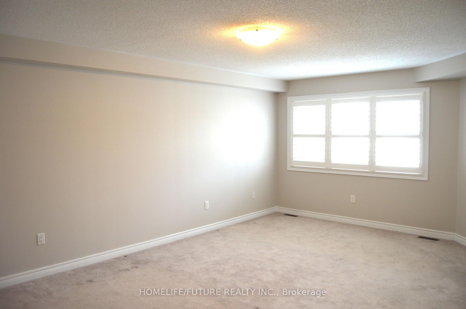 Photo 7 of 30 Paper Birch Drive, Markham, Cornell — HOMEH