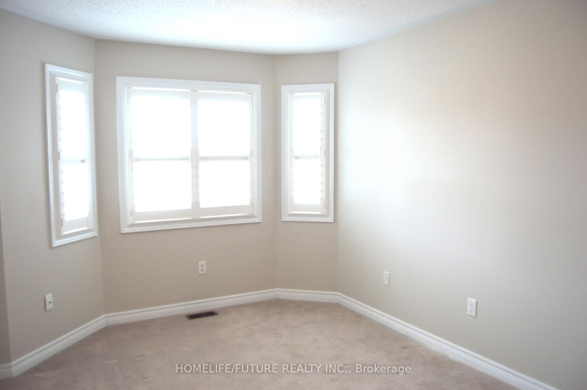 Photo 11 of 30 Paper Birch Drive, Markham, Cornell — HOMEH