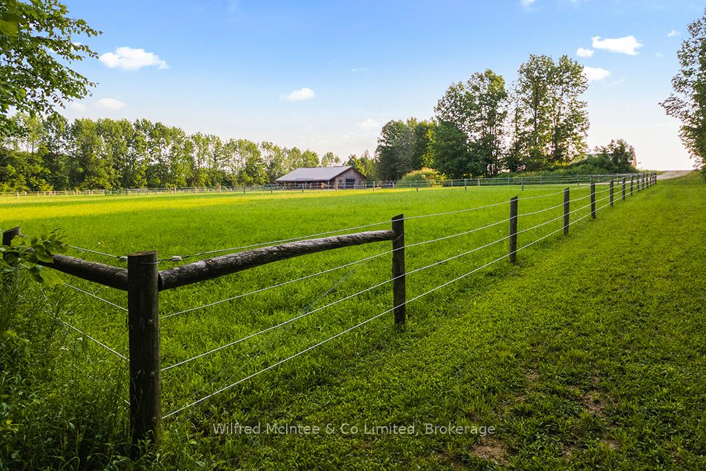 Photo 16 of 397461 Concession 10, Meaford — HOMEH