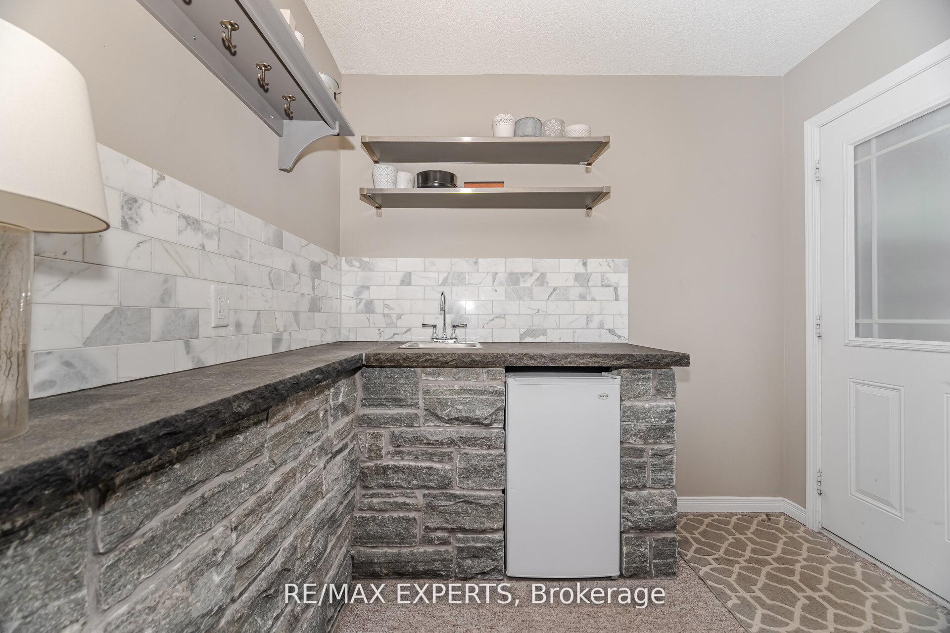 Photo 10 of 1311 Coleman Crescent, Innisfil, Alcona — HOMEH