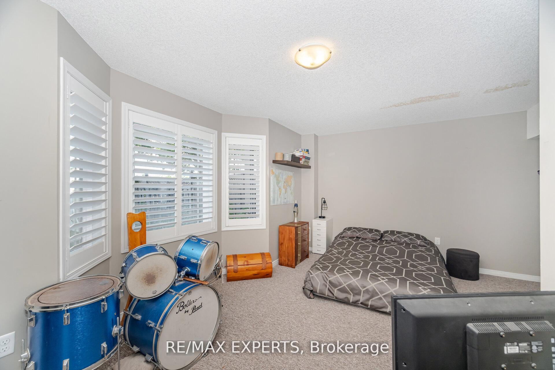 Photo 11 of 1311 Coleman Crescent, Innisfil, Alcona — HOMEH