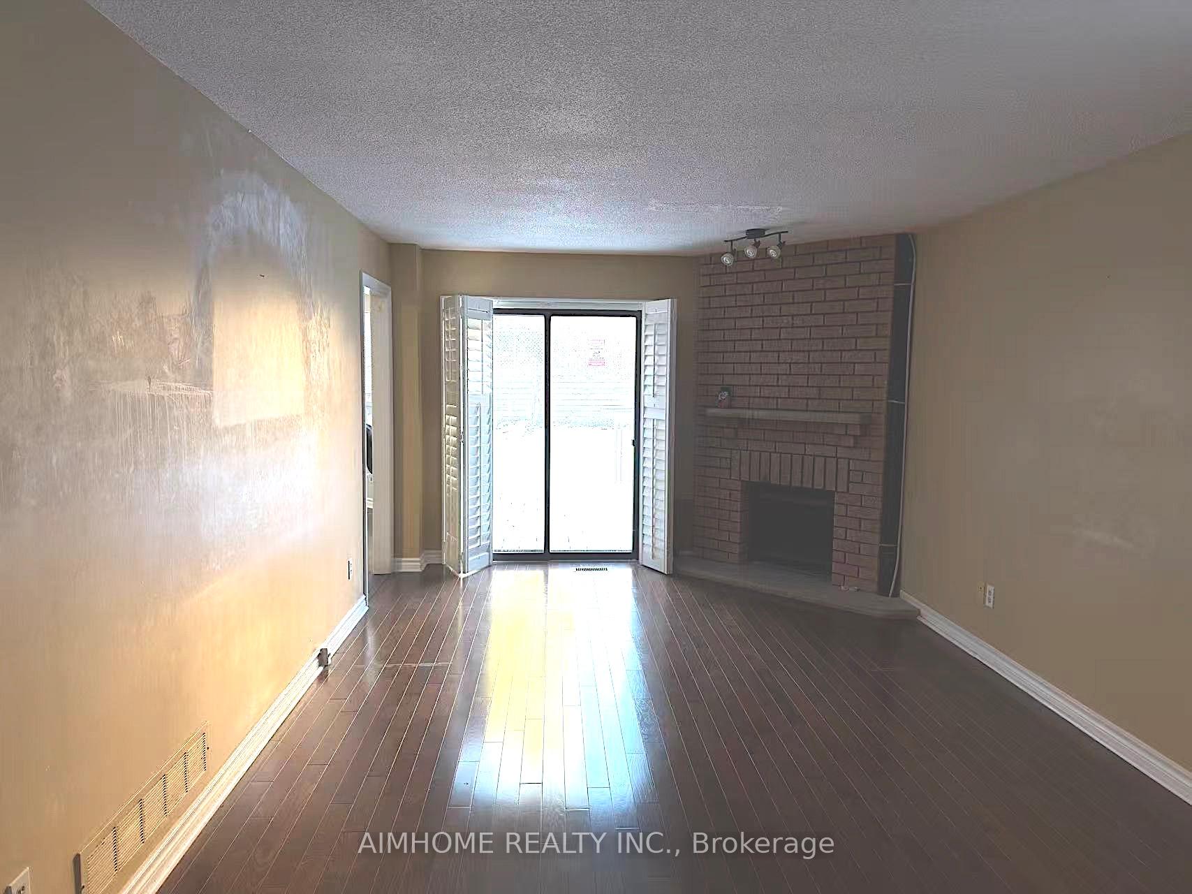 Photo 10 of 52 Brooklyn Crescent, Markham, Markville — HOMEH