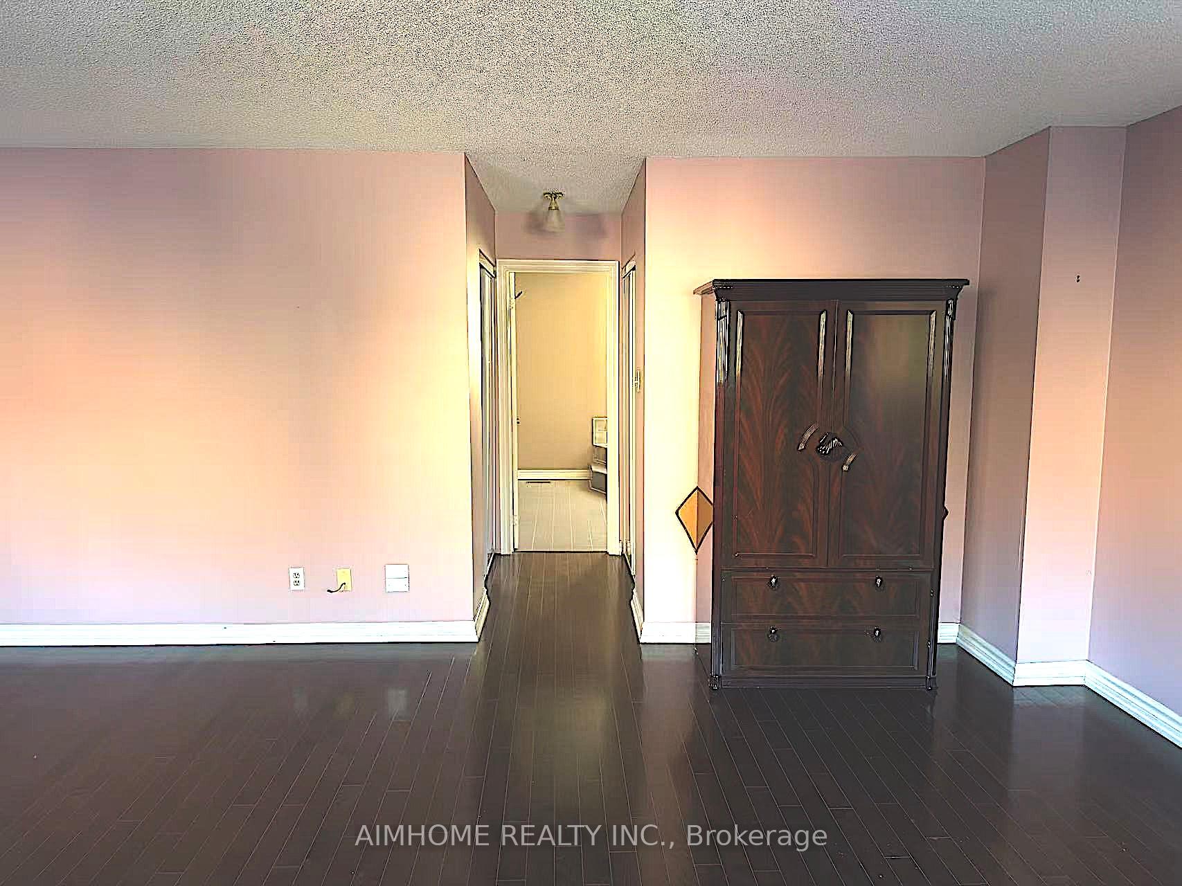 Photo 15 of 52 Brooklyn Crescent, Markham, Markville — HOMEH