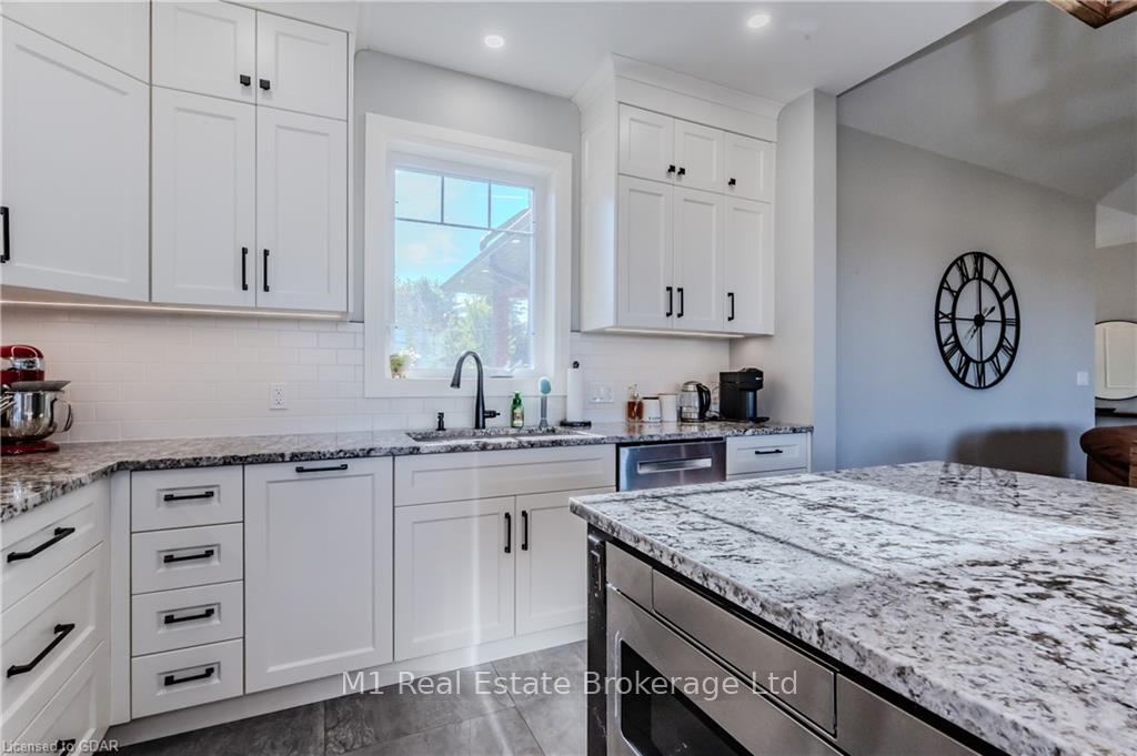 Photo 13 of 70 Bedell Drive, Mapleton, Rural Mapleton — HOMEH