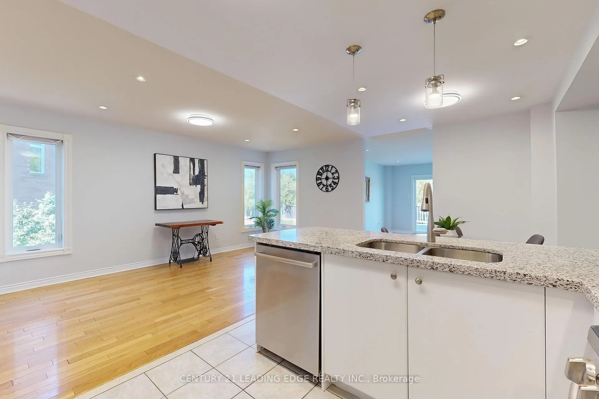 Photo 6 of 58 Redkey Drive, Markham, Milliken Mills East — HOMEH