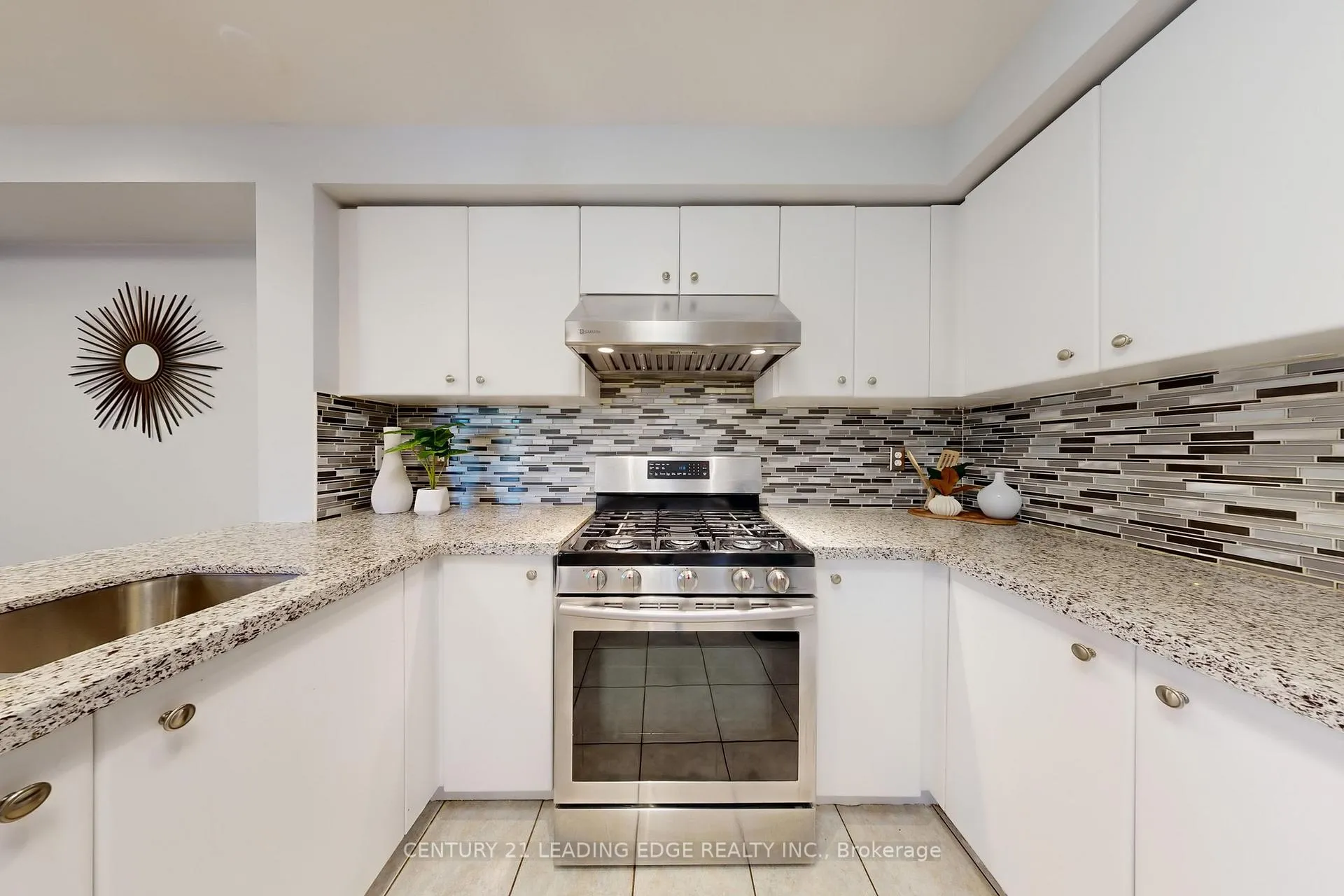 Photo 8 of 58 Redkey Drive, Markham, Milliken Mills East — HOMEH