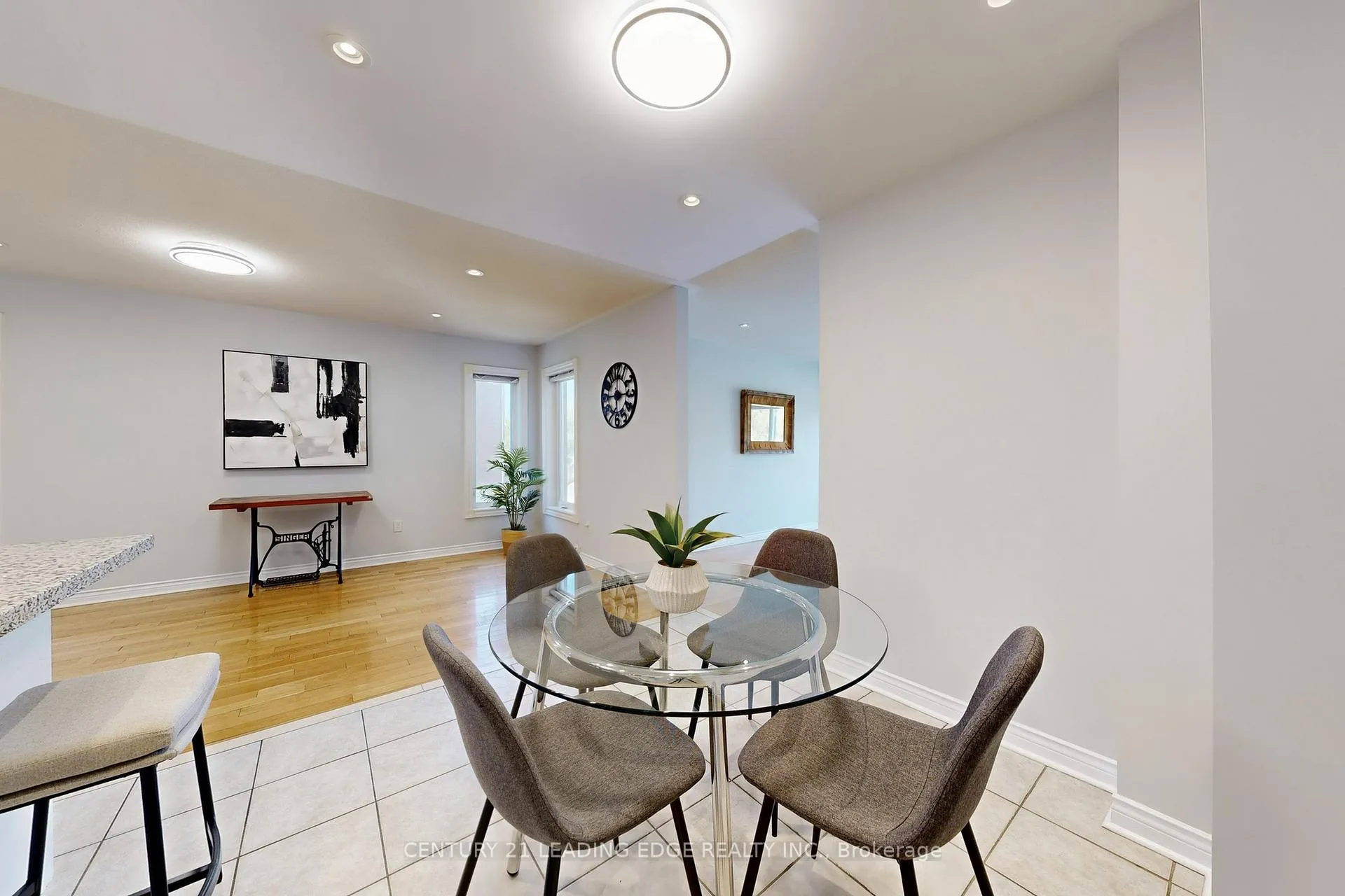 Photo 10 of 58 Redkey Drive, Markham, Milliken Mills East — HOMEH