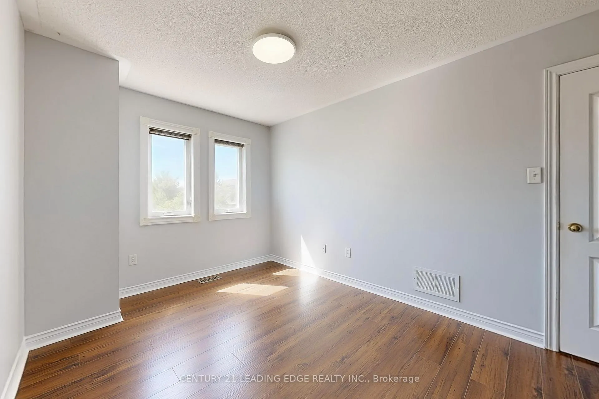 Photo 24 of 58 Redkey Drive, Markham, Milliken Mills East — HOMEH