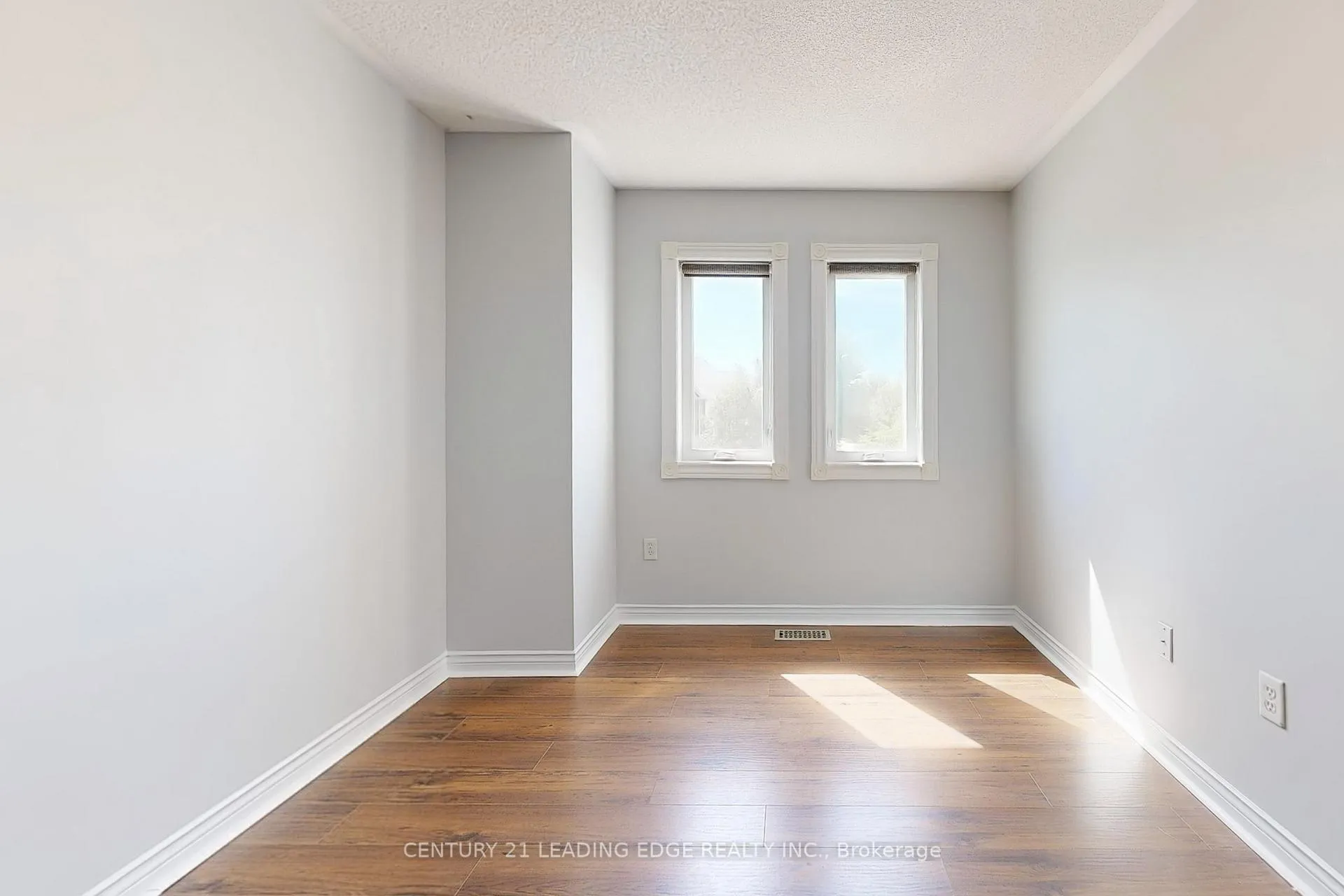 Photo 27 of 58 Redkey Drive, Markham, Milliken Mills East — HOMEH