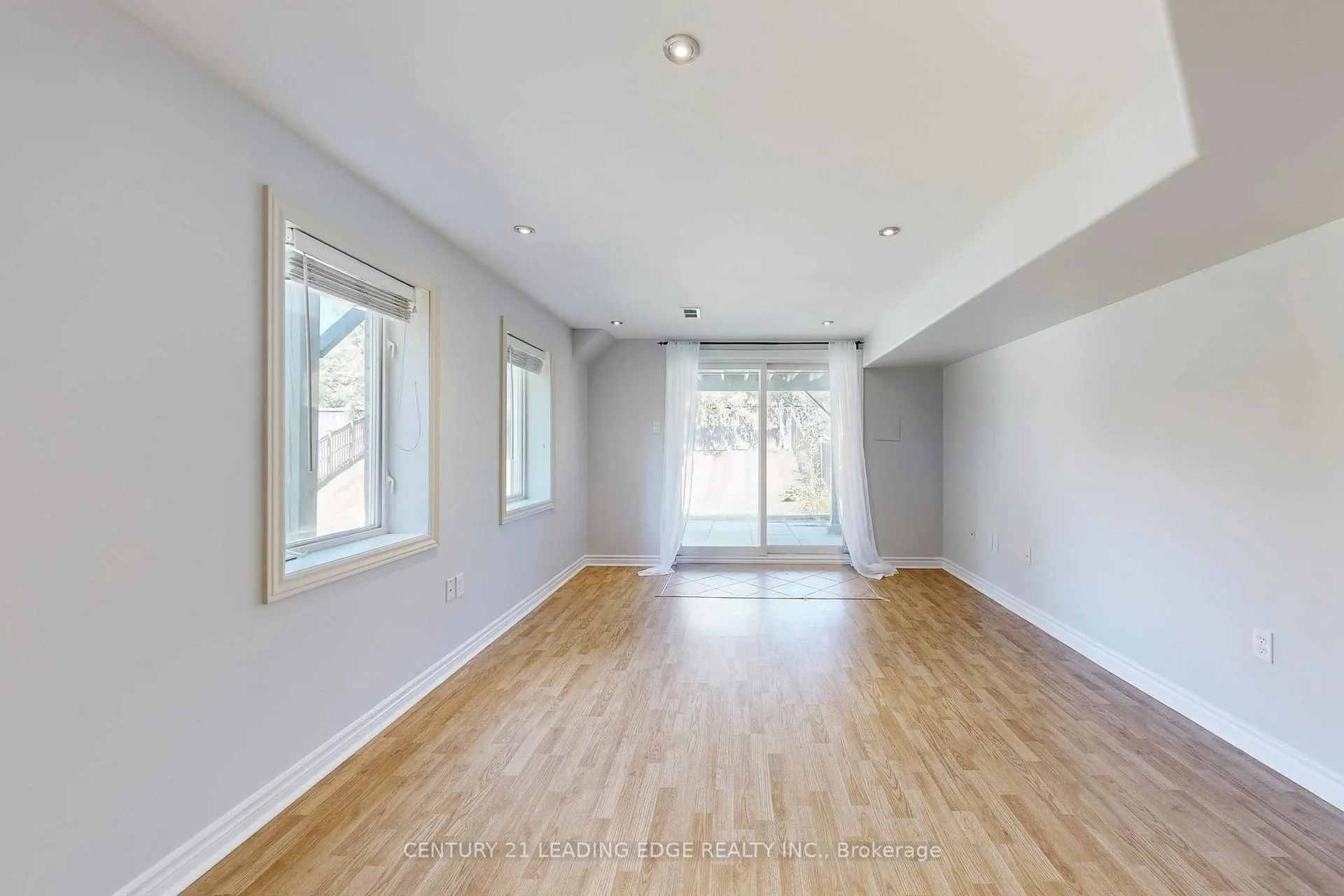 Photo 35 of 58 Redkey Drive, Markham, Milliken Mills East — HOMEH