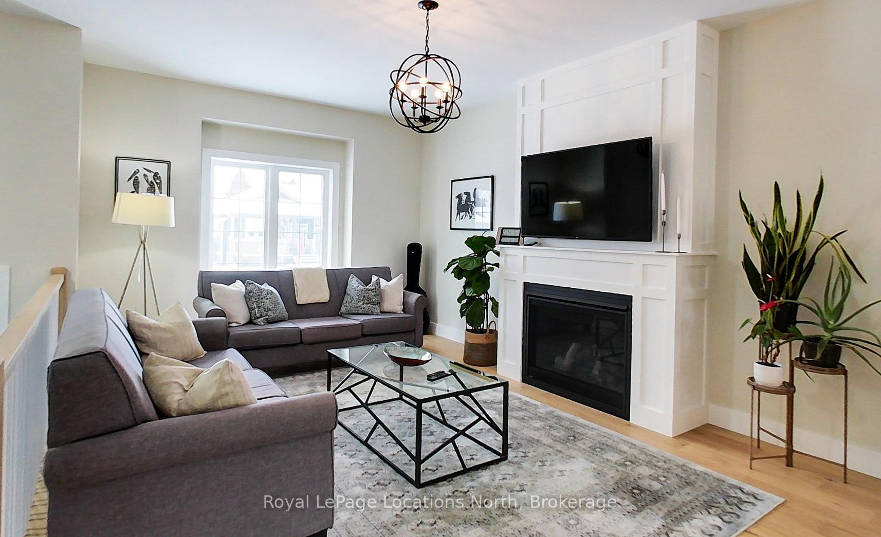 Photo 4 of 19 Gordon Crescent, Meaford — HOMEH