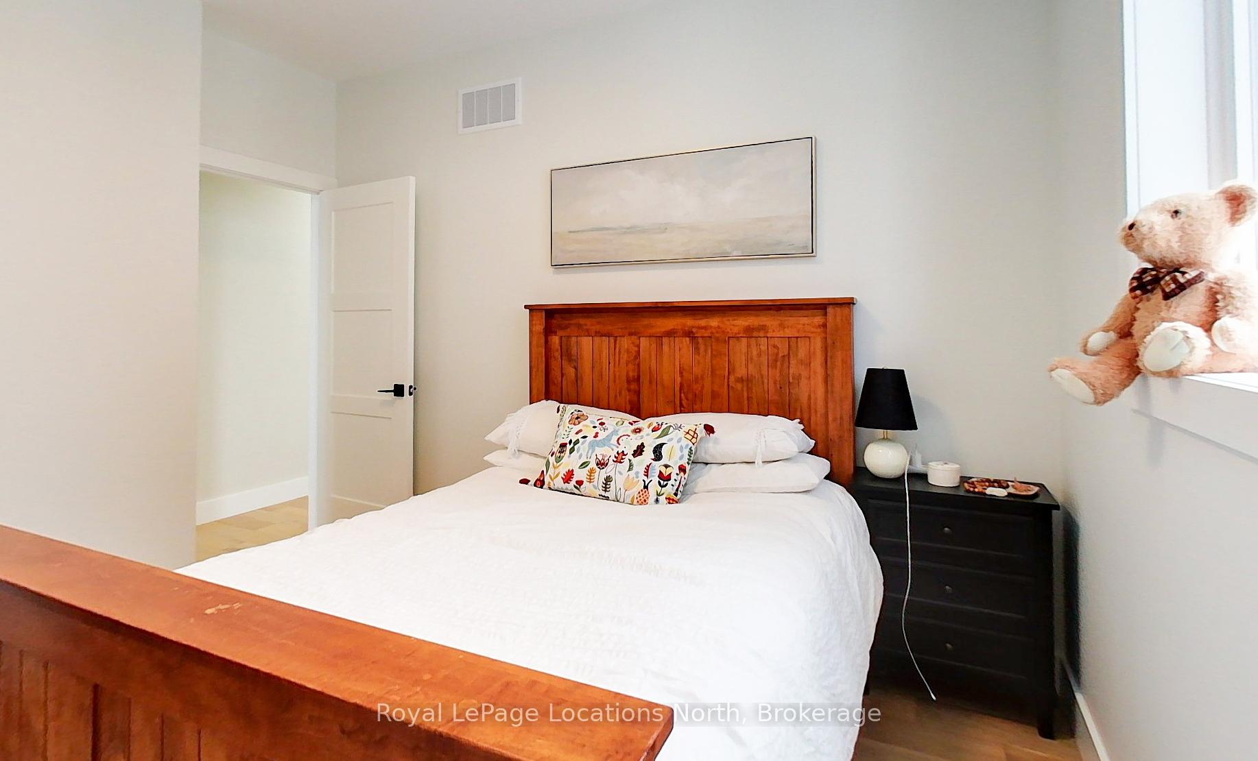 Photo 18 of 19 Gordon Crescent, Meaford — HOMEH
