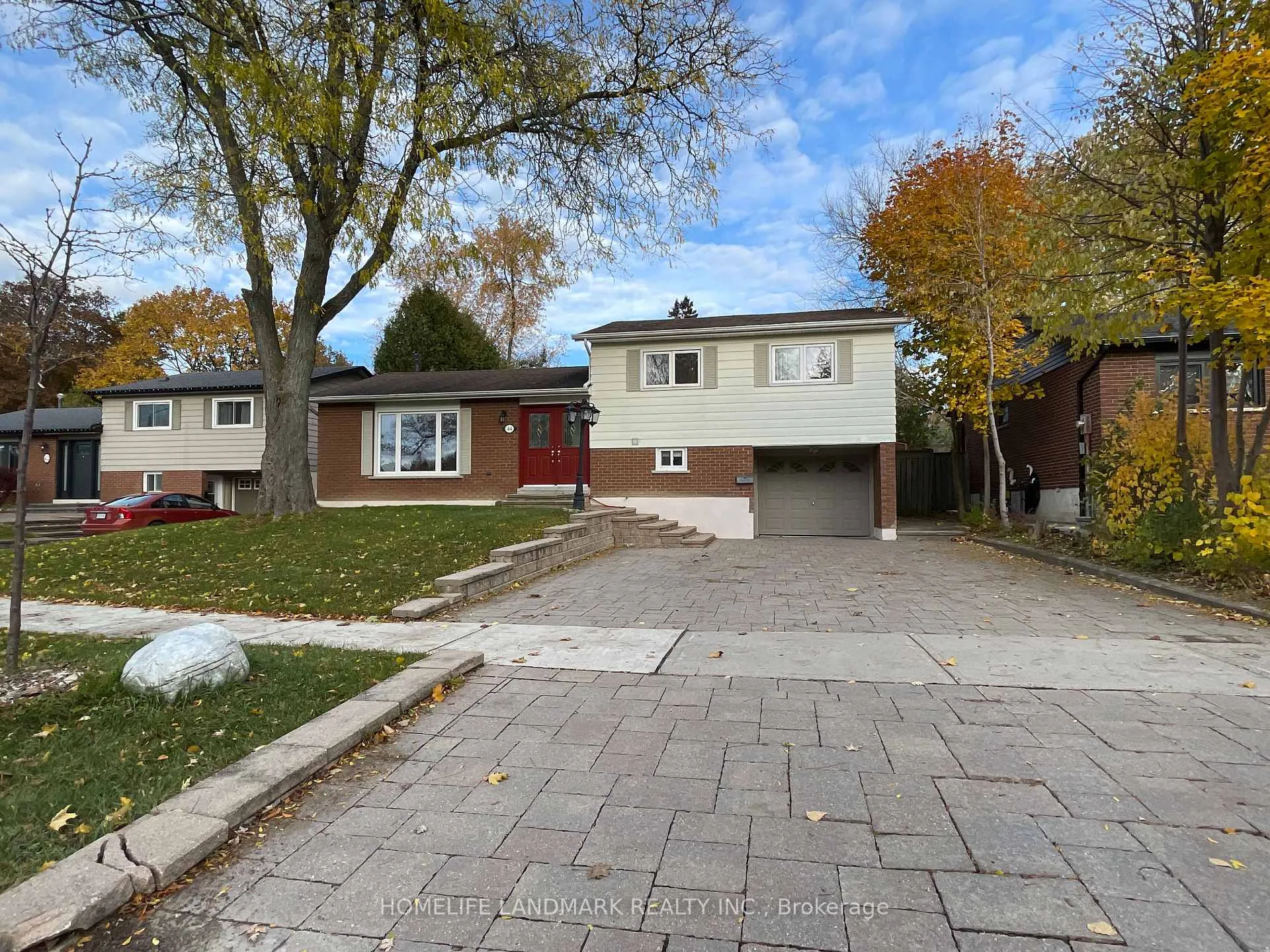 Photo 1 of 44 Sir Bedevere Place, Markham, Markham Village — HOMEH