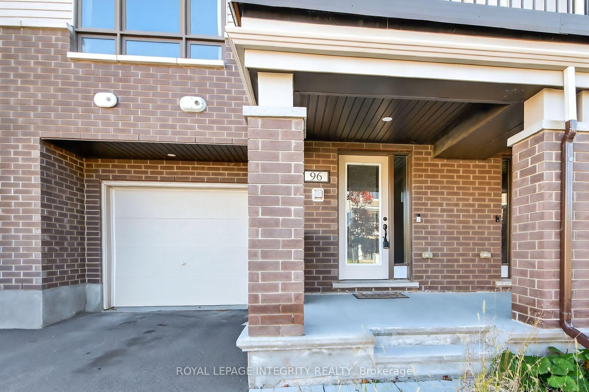 Photo 3 of 96 Feathertop Lane S, Ottawa, Kanata - Emerald Meadows/Trailwest — HOMEH