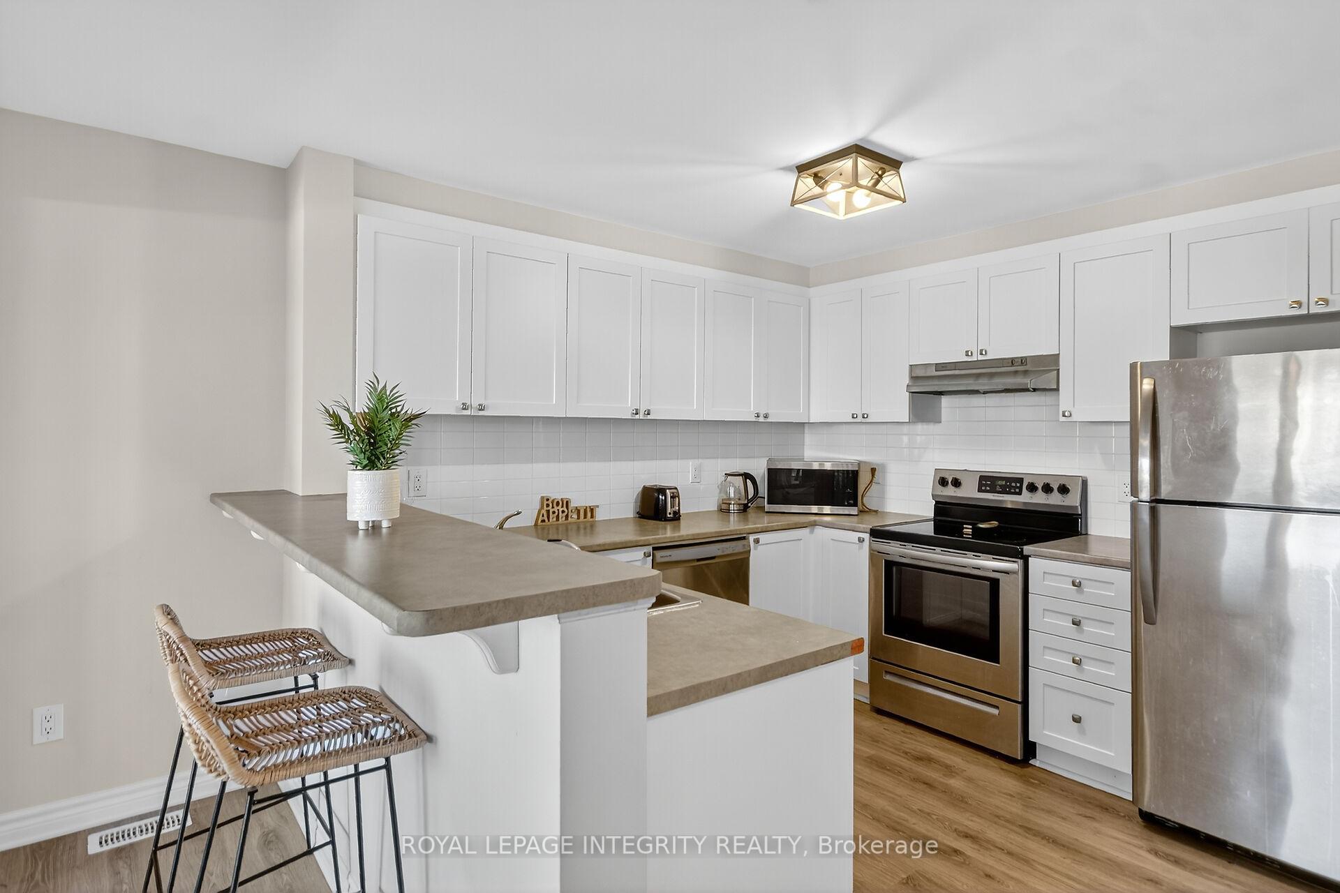 Photo 9 of 96 Feathertop Lane S, Ottawa, Kanata - Emerald Meadows/Trailwest — HOMEH