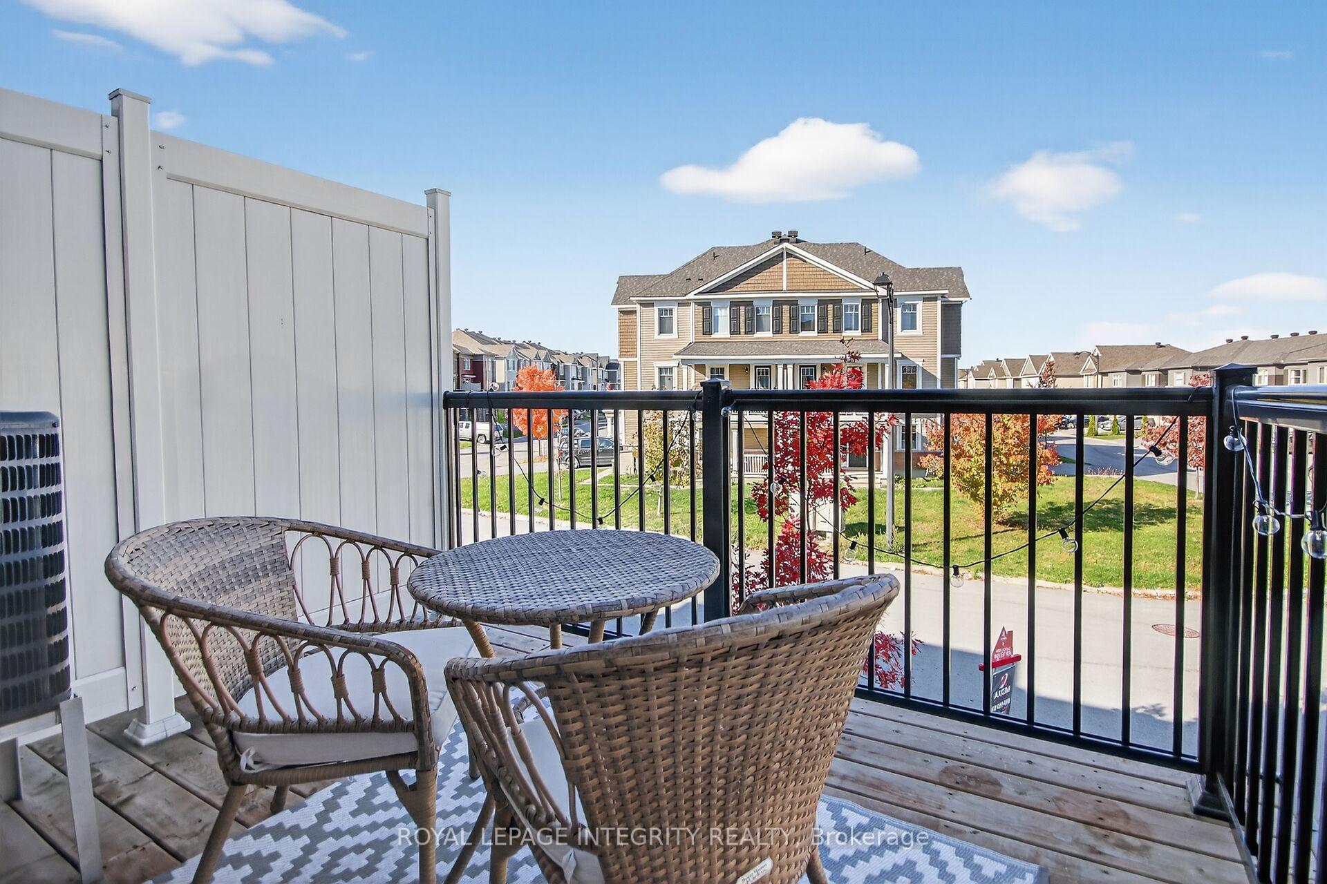 Photo 14 of 96 Feathertop Lane S, Ottawa, Kanata - Emerald Meadows/Trailwest — HOMEH
