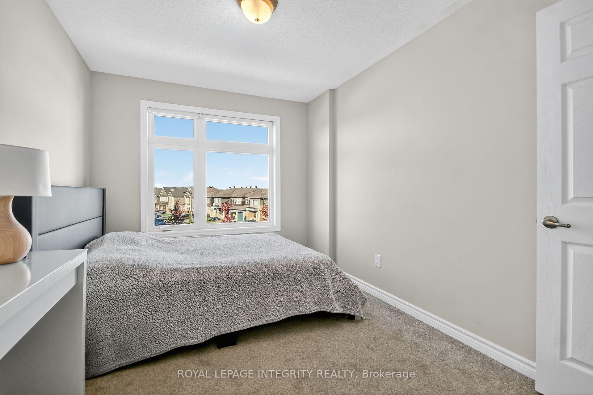 Photo 16 of 96 Feathertop Lane S, Ottawa, Kanata - Emerald Meadows/Trailwest — HOMEH
