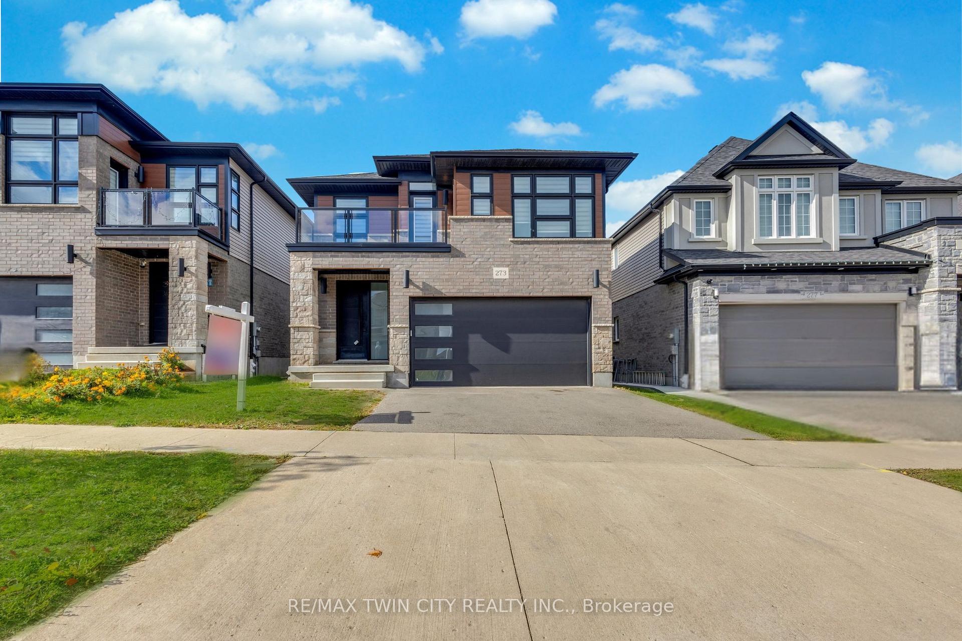 Front of 273 Woodbine Avenue