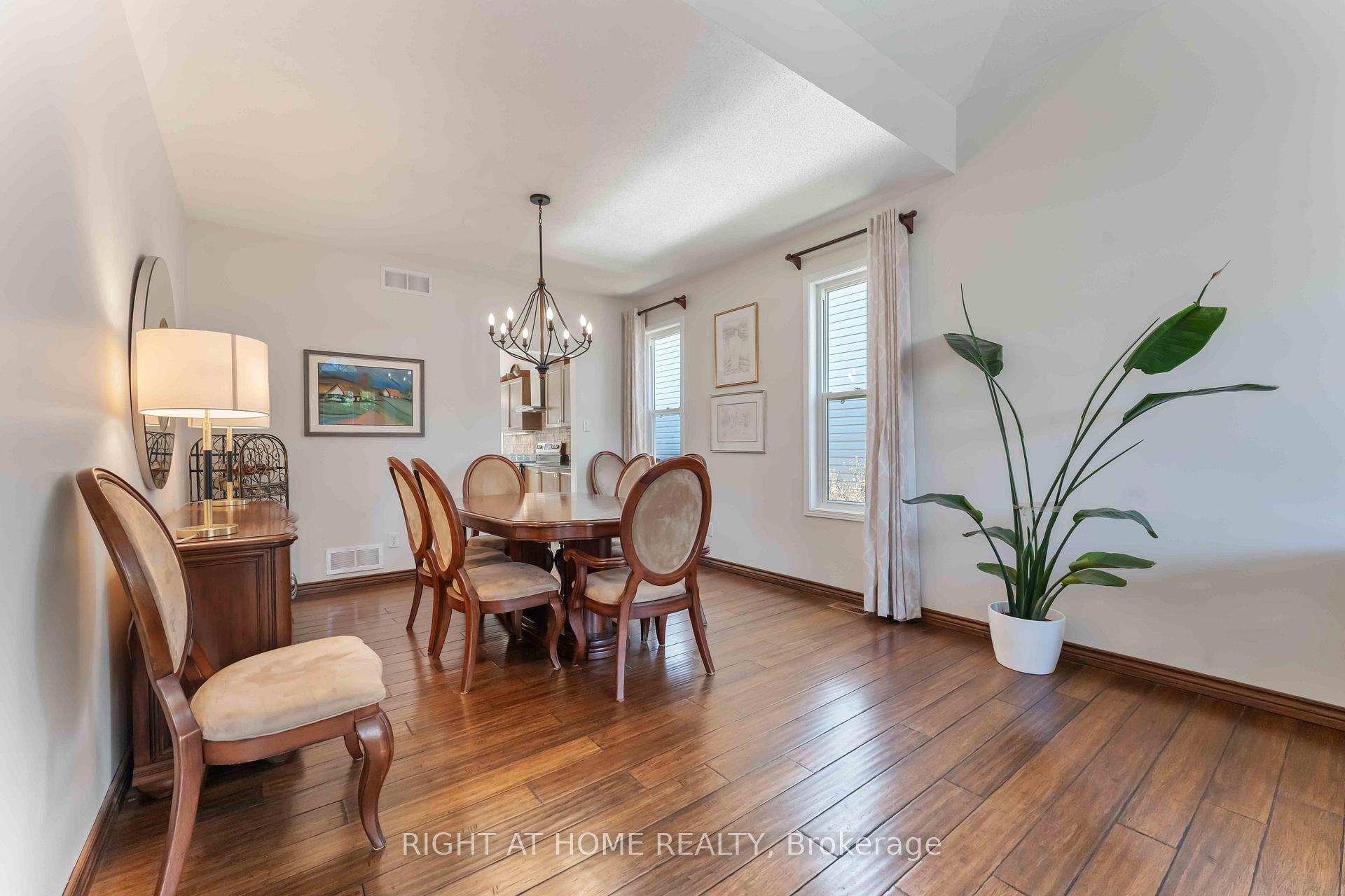 Photo 6 of 316 Maxwell Bridge Road, Ottawa, Kanata - Morgan's Grant/South March — HOMEH