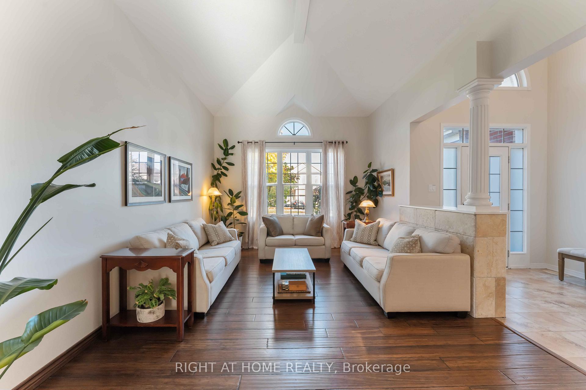 Photo 7 of 316 Maxwell Bridge Road, Ottawa, Kanata - Morgan's Grant/South March — HOMEH