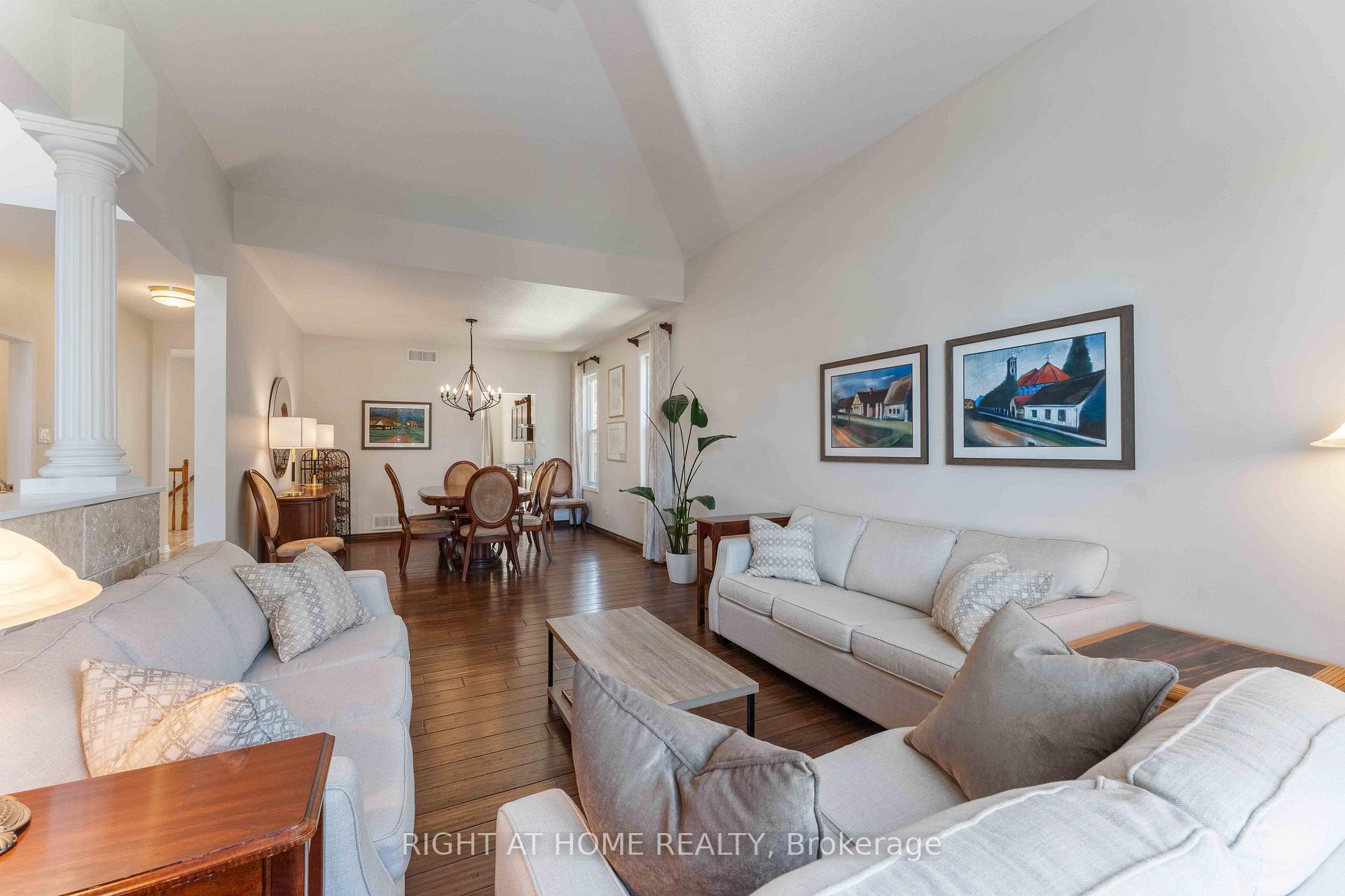 Photo 10 of 316 Maxwell Bridge Road, Ottawa, Kanata - Morgan's Grant/South March — HOMEH