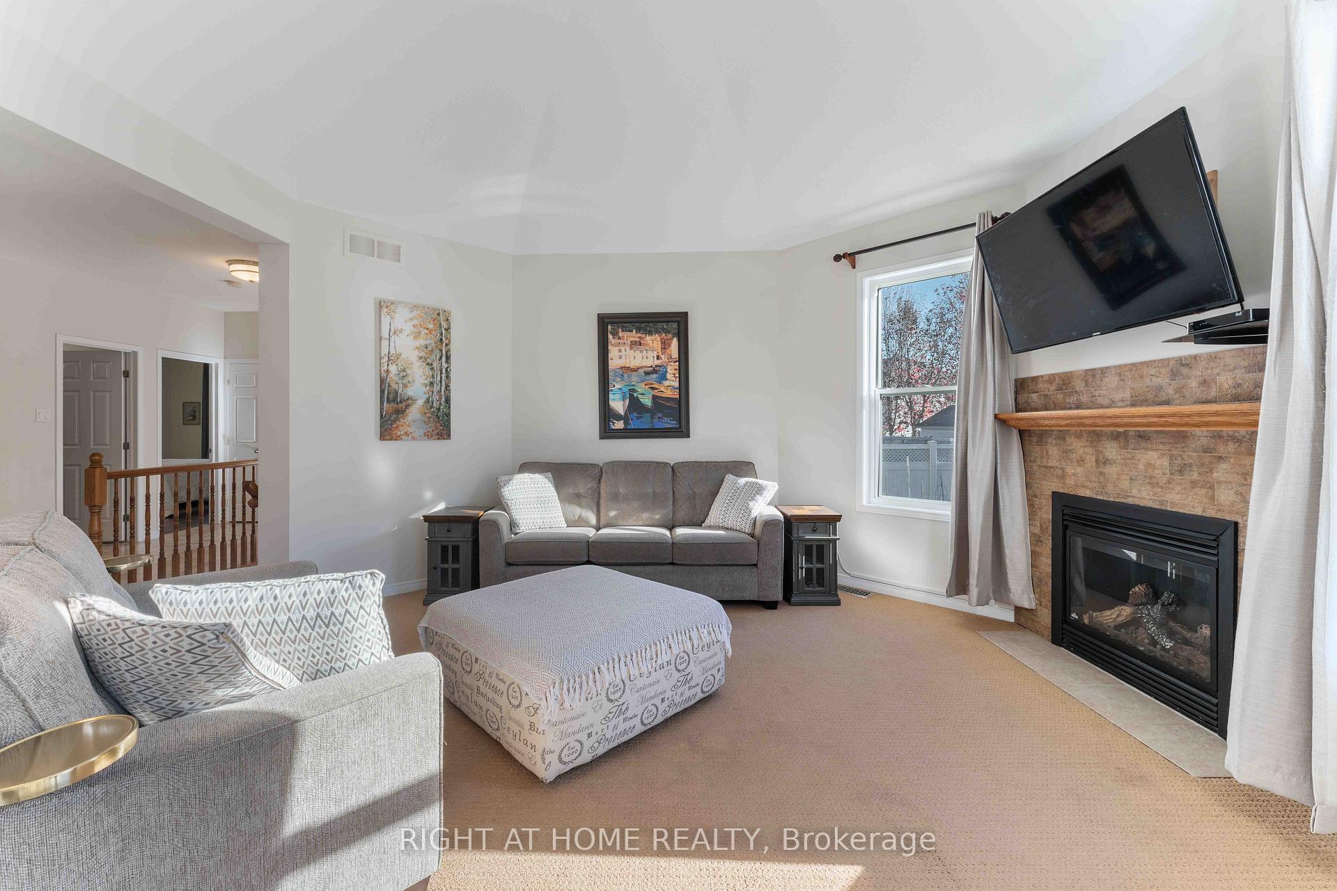 Photo 20 of 316 Maxwell Bridge Road, Ottawa, Kanata - Morgan's Grant/South March — HOMEH