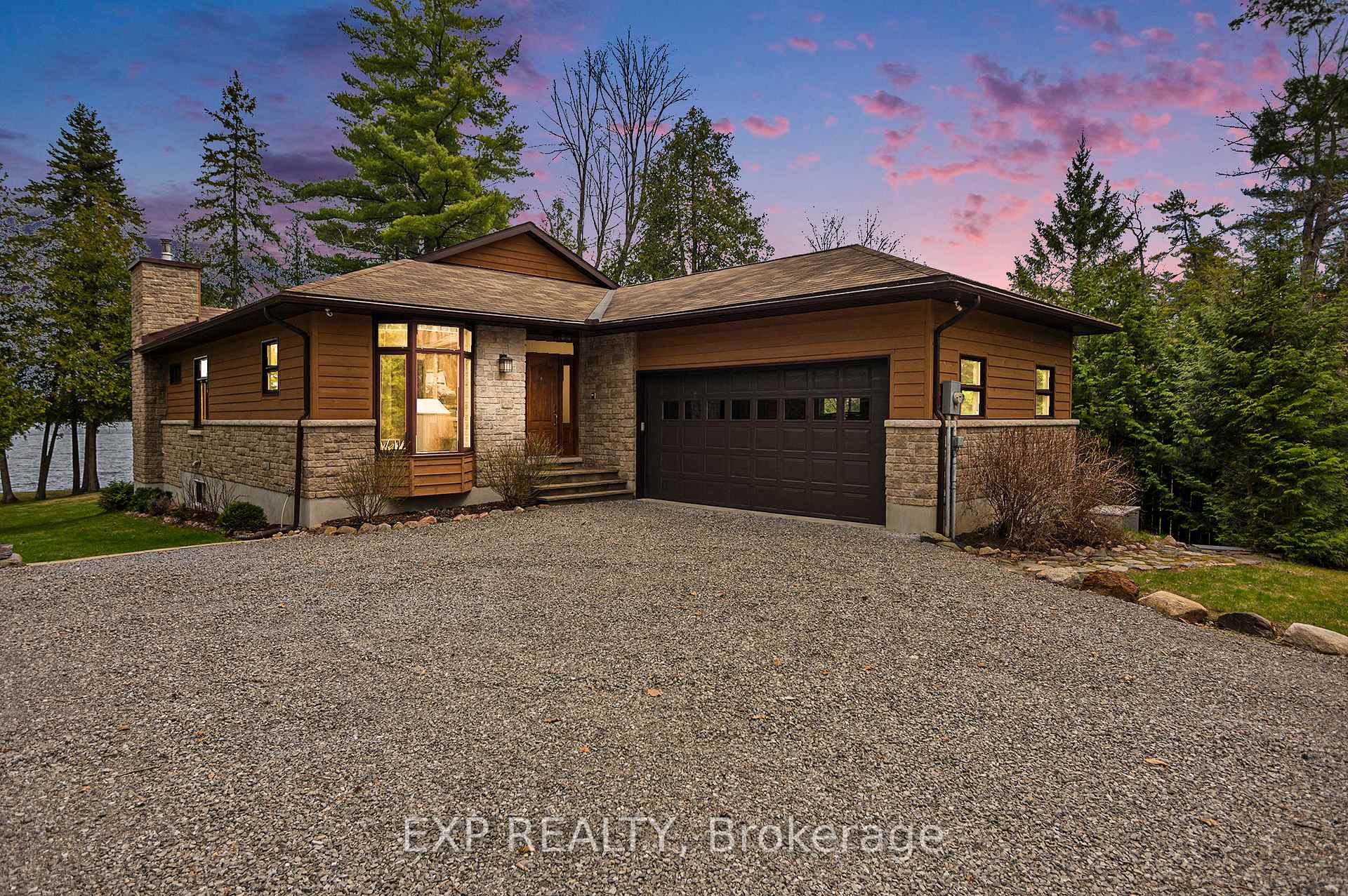 Photo 2 of 544 Lakeshore Road, Lanark Highlands, Lanark Highlands (Darling) Twp — HOMEH