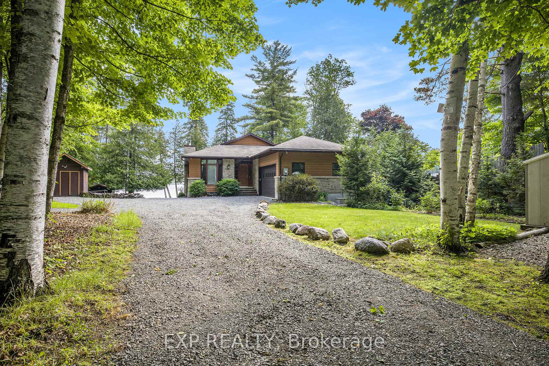 Photo 3 of 544 Lakeshore Road, Lanark Highlands, Lanark Highlands (Darling) Twp — HOMEH