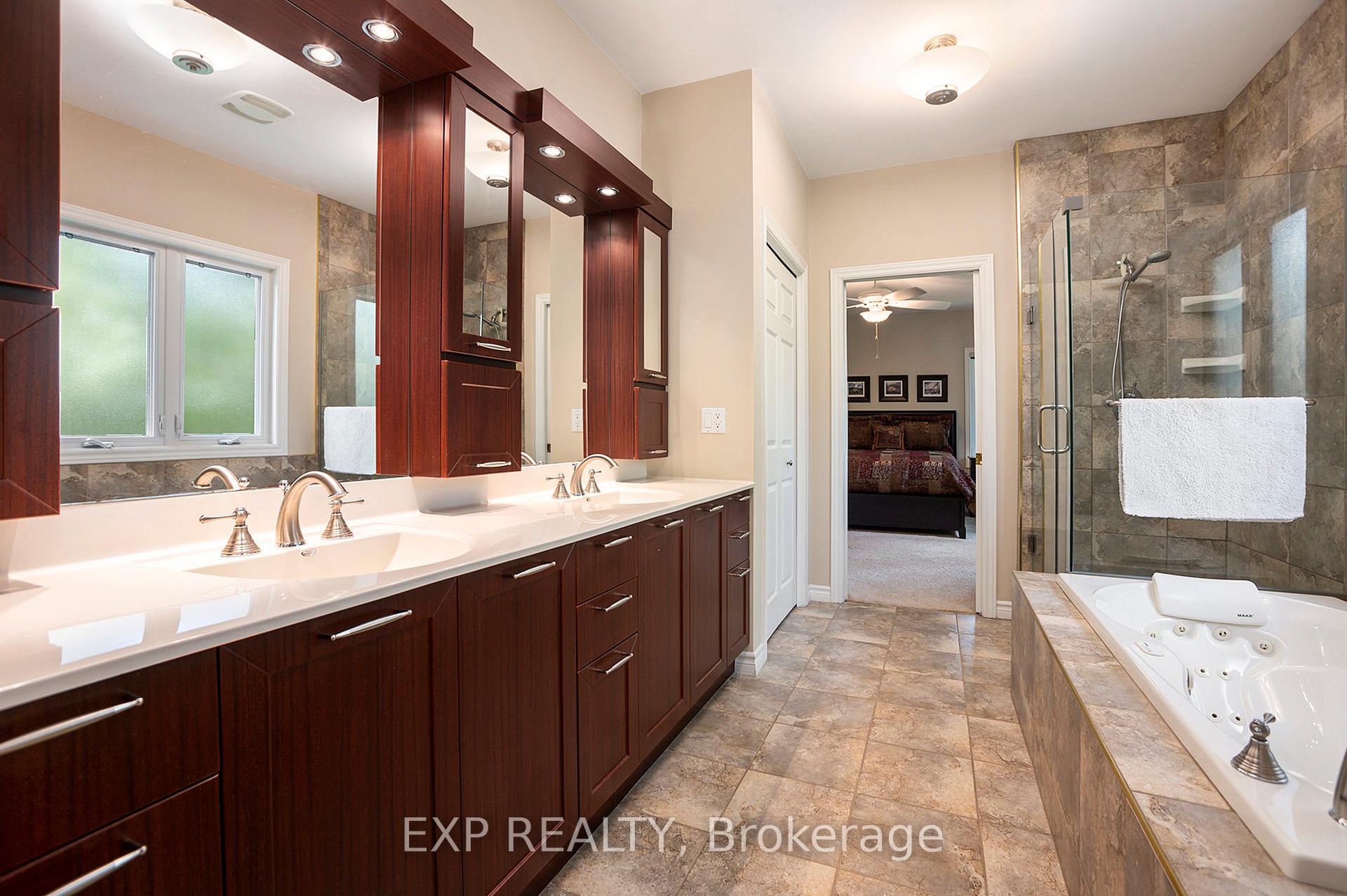 Photo 14 of 544 Lakeshore Road, Lanark Highlands, Lanark Highlands (Darling) Twp — HOMEH