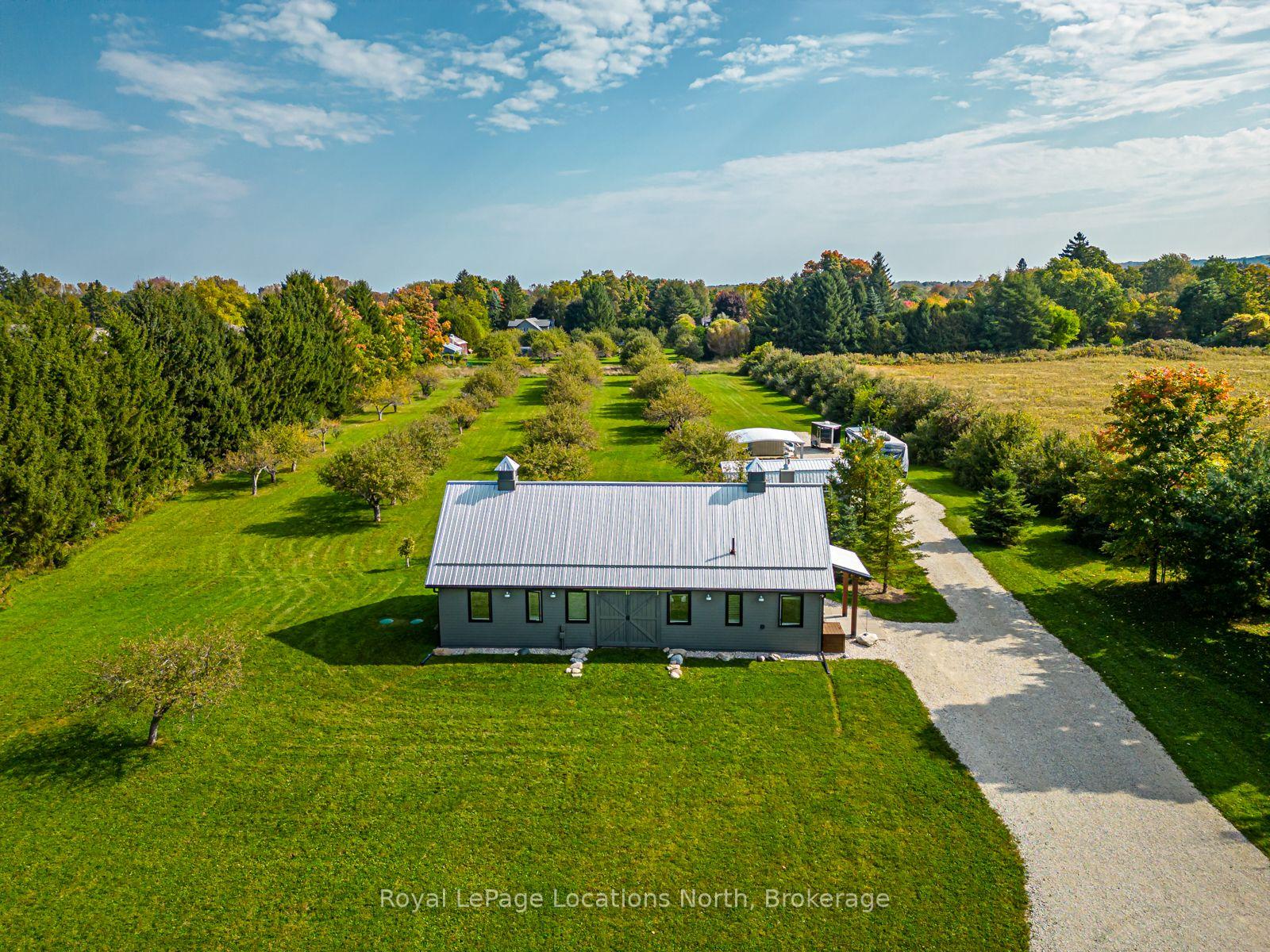 Photo 3 of 195 Centre Street, Meaford — HOMEH