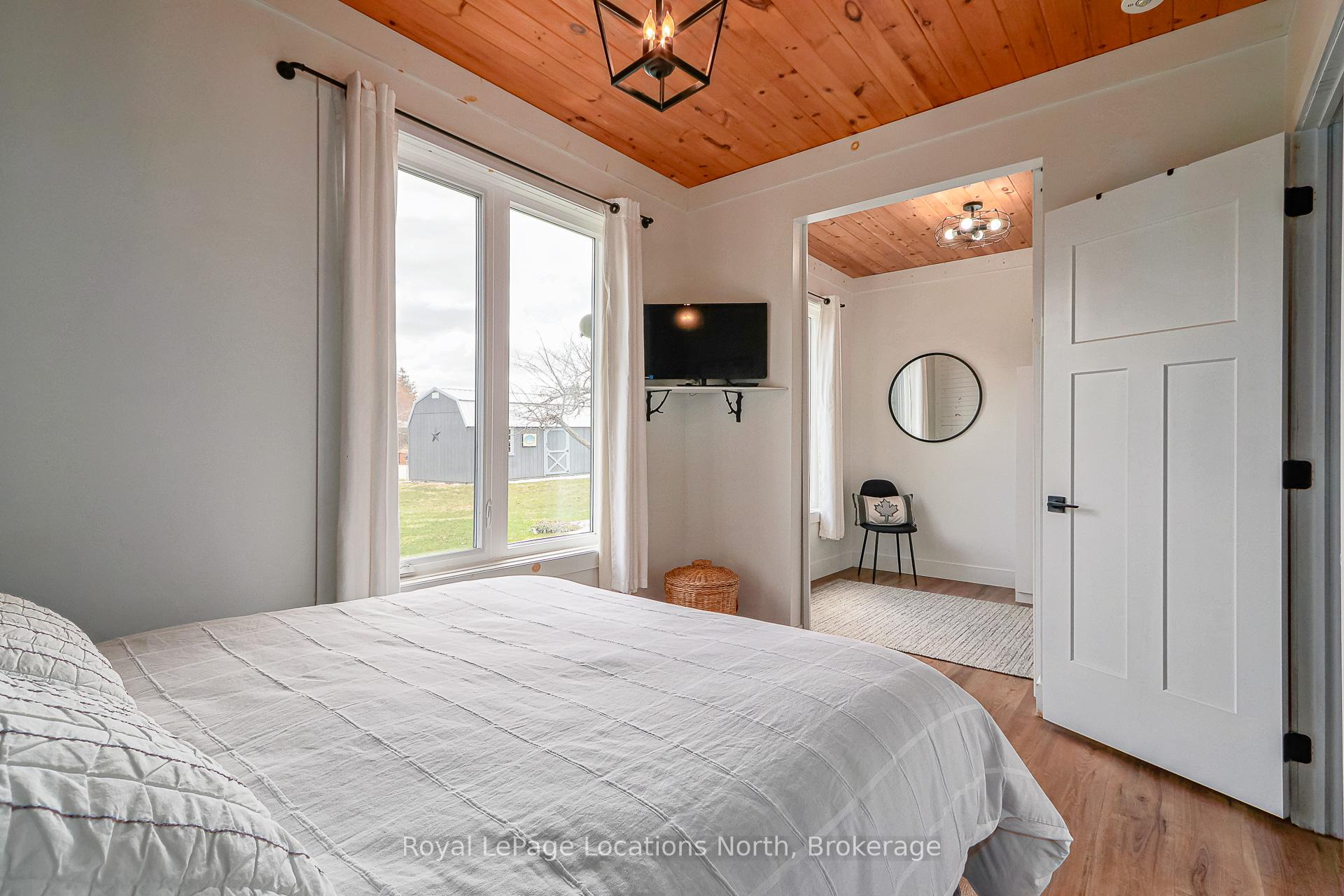 Photo 25 of 195 Centre Street, Meaford — HOMEH