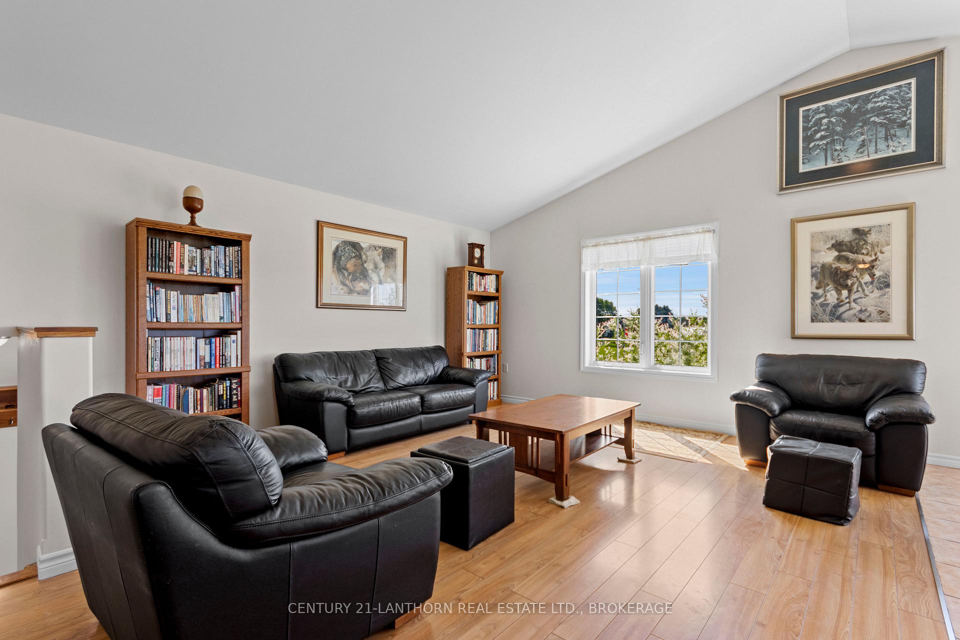 Photo 5 of 1095 Fred Brown Road, Loyalist, Lennox and Addington - South — HOMEH