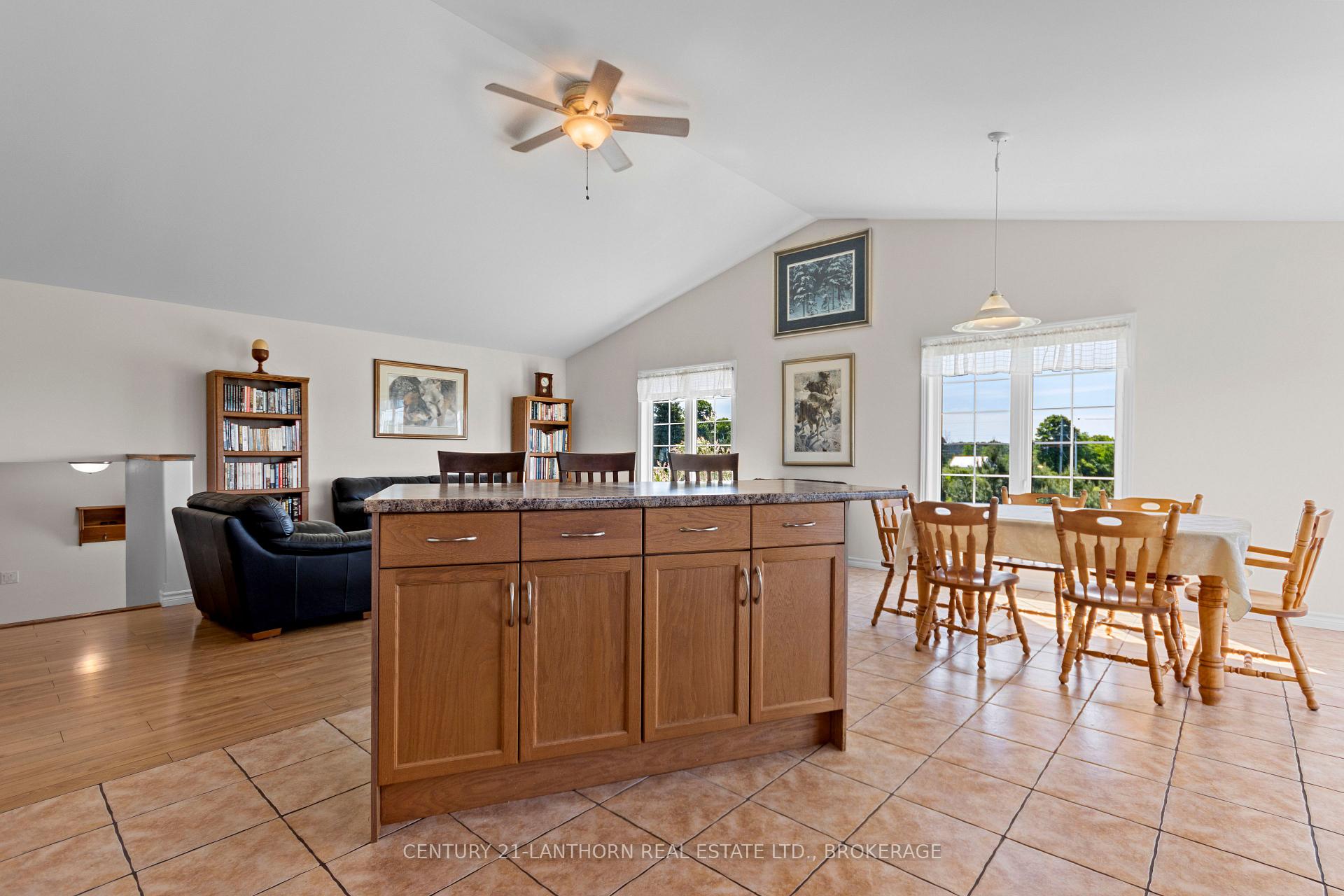Photo 13 of 1095 Fred Brown Road, Loyalist, Lennox and Addington - South — HOMEH