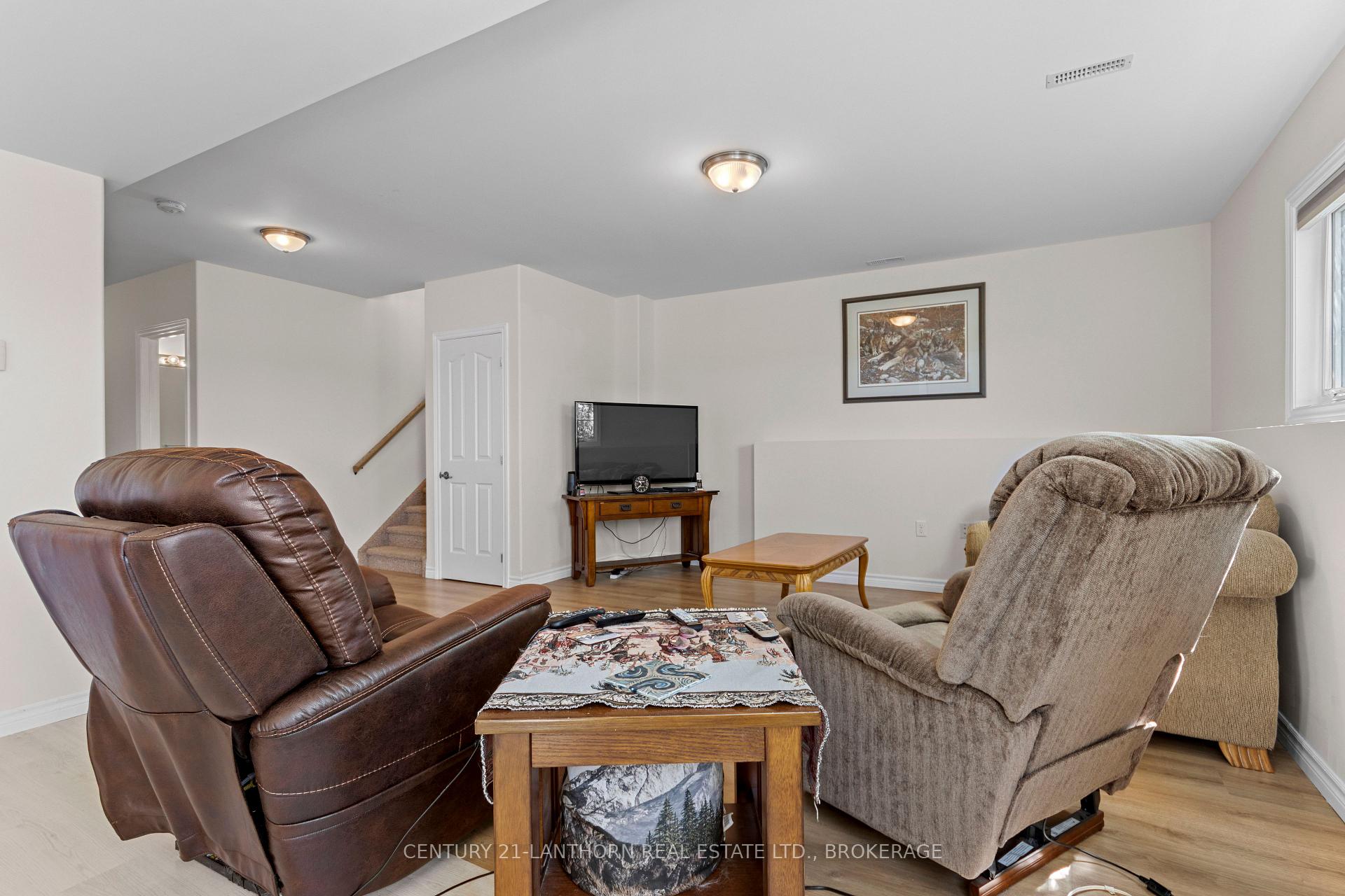 Photo 23 of 1095 Fred Brown Road, Loyalist, Lennox and Addington - South — HOMEH