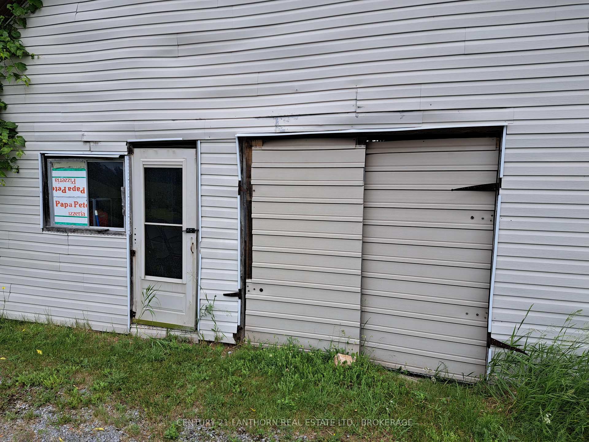 Photo 37 of 1095 Fred Brown Road, Loyalist, Lennox and Addington - South — HOMEH